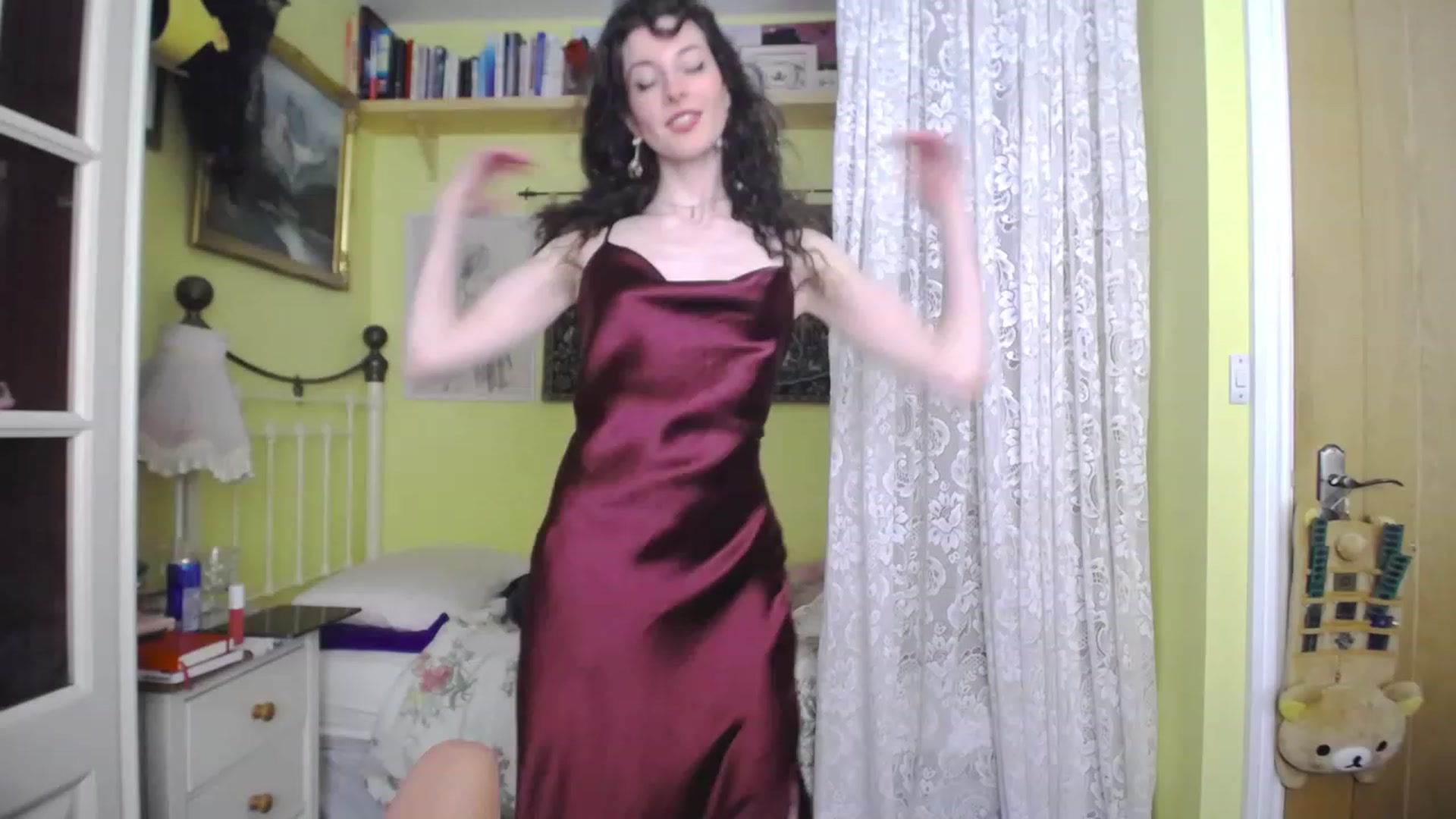 Gallery image thumbnail from viola__'s myfreecams stream on, 05/03/2023, 15:49 image 7 of 20