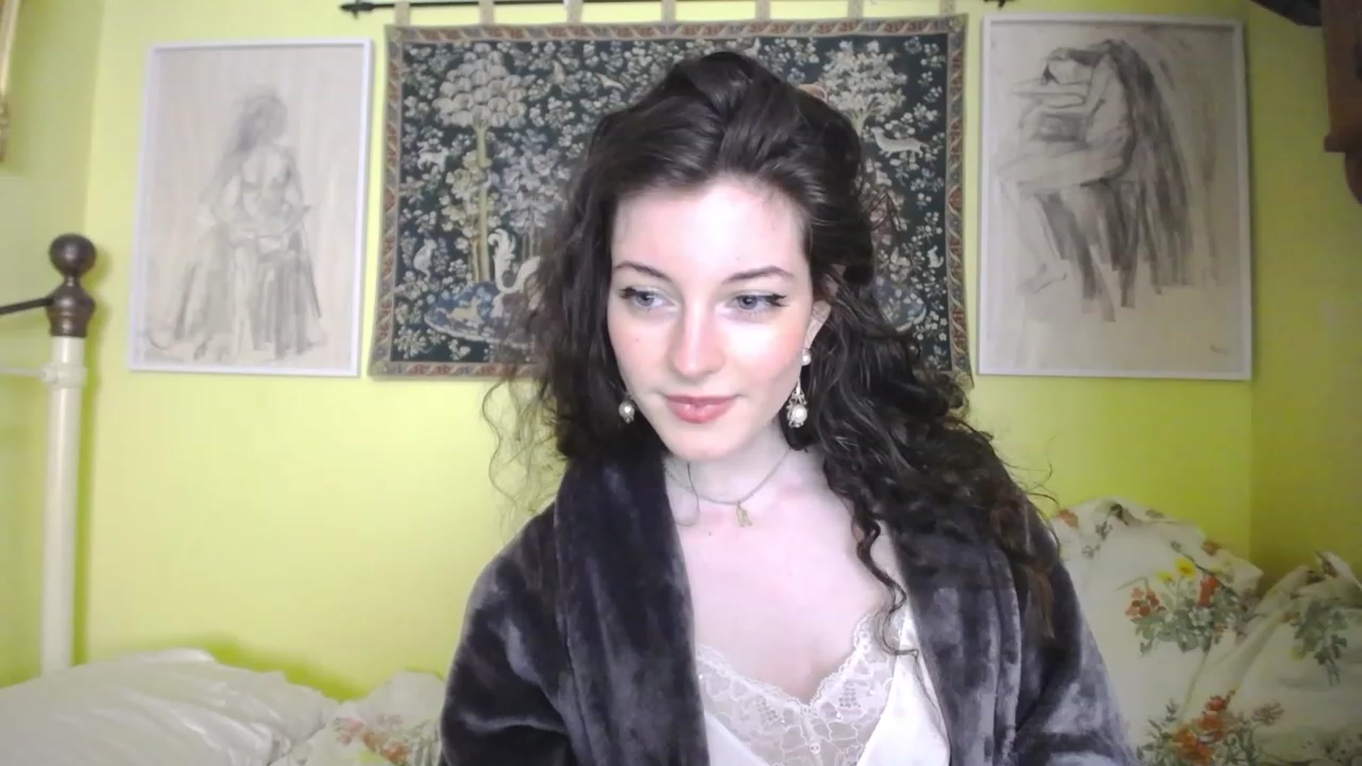 Gallery image thumbnail from viola__'s myfreecams stream on, 05/03/2023, 17:10 image 17 of 20