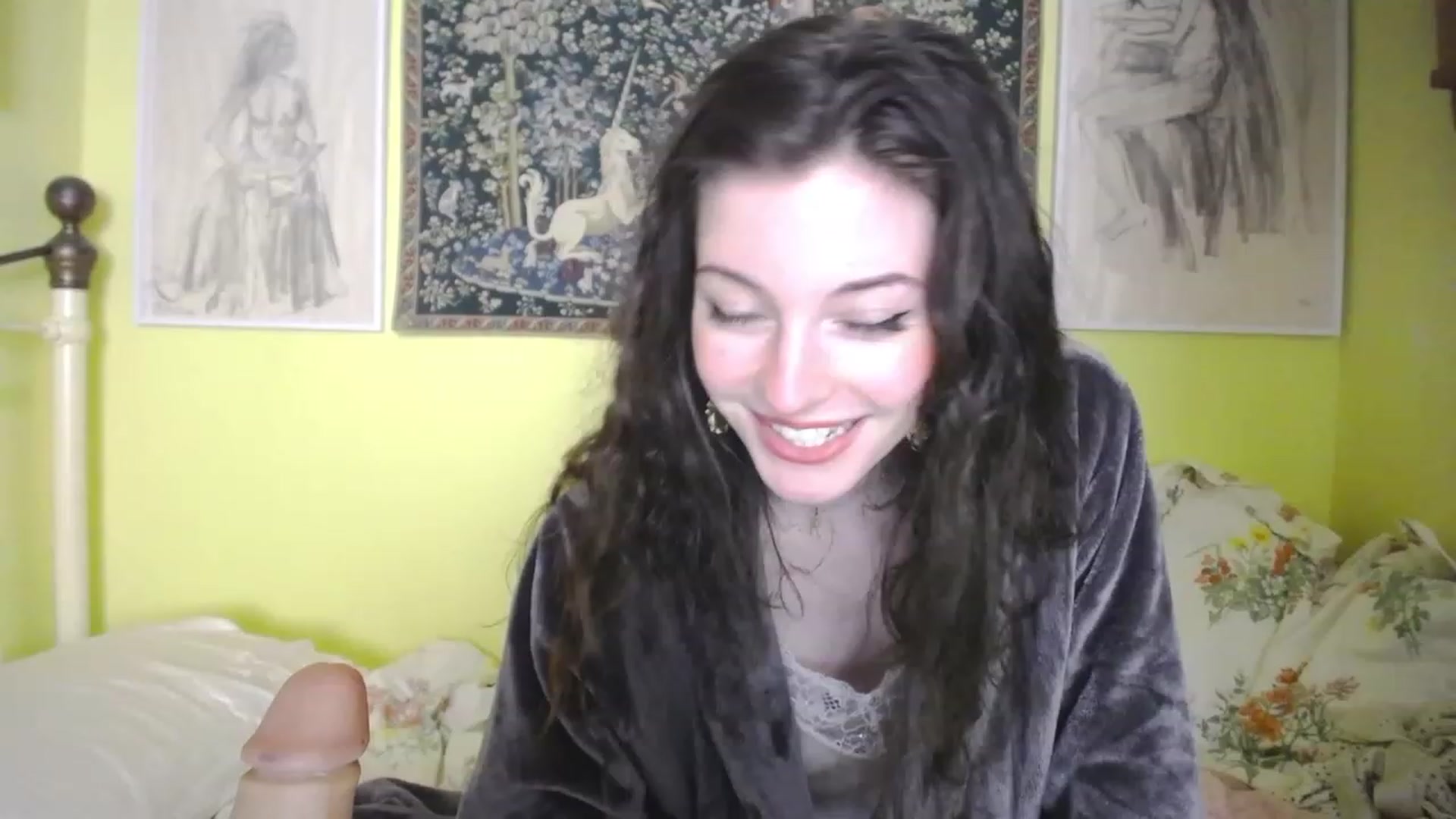 Gallery image thumbnail from viola__'s myfreecams stream on, 05/03/2023, 17:10 image 6 of 20