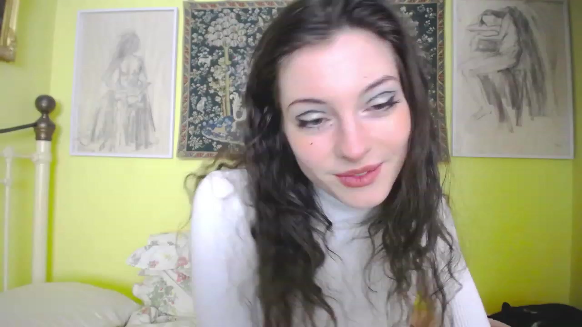 Gallery image thumbnail from viola__'s myfreecams stream on, 05/05/2023, 13:09 image 1 of 20