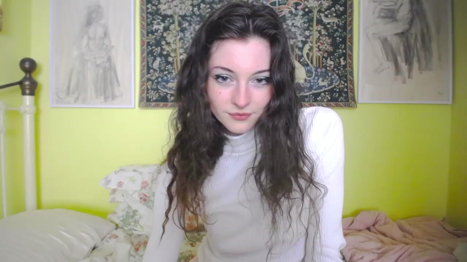 Gallery image thumbnail from viola__'s myfreecams stream on, 05/05/2023, 16:23 image 14 of 20