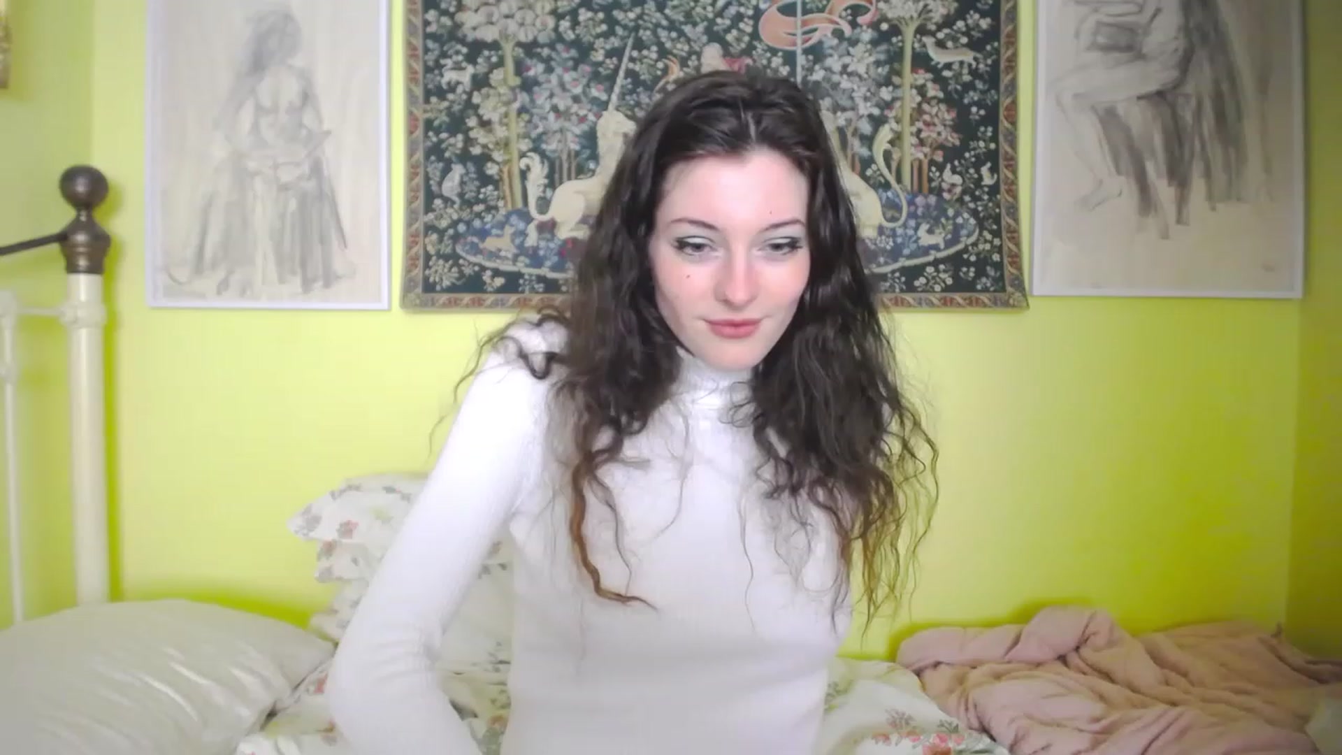 Gallery image thumbnail from viola__'s myfreecams stream on, 05/05/2023, 16:23 image 12 of 20