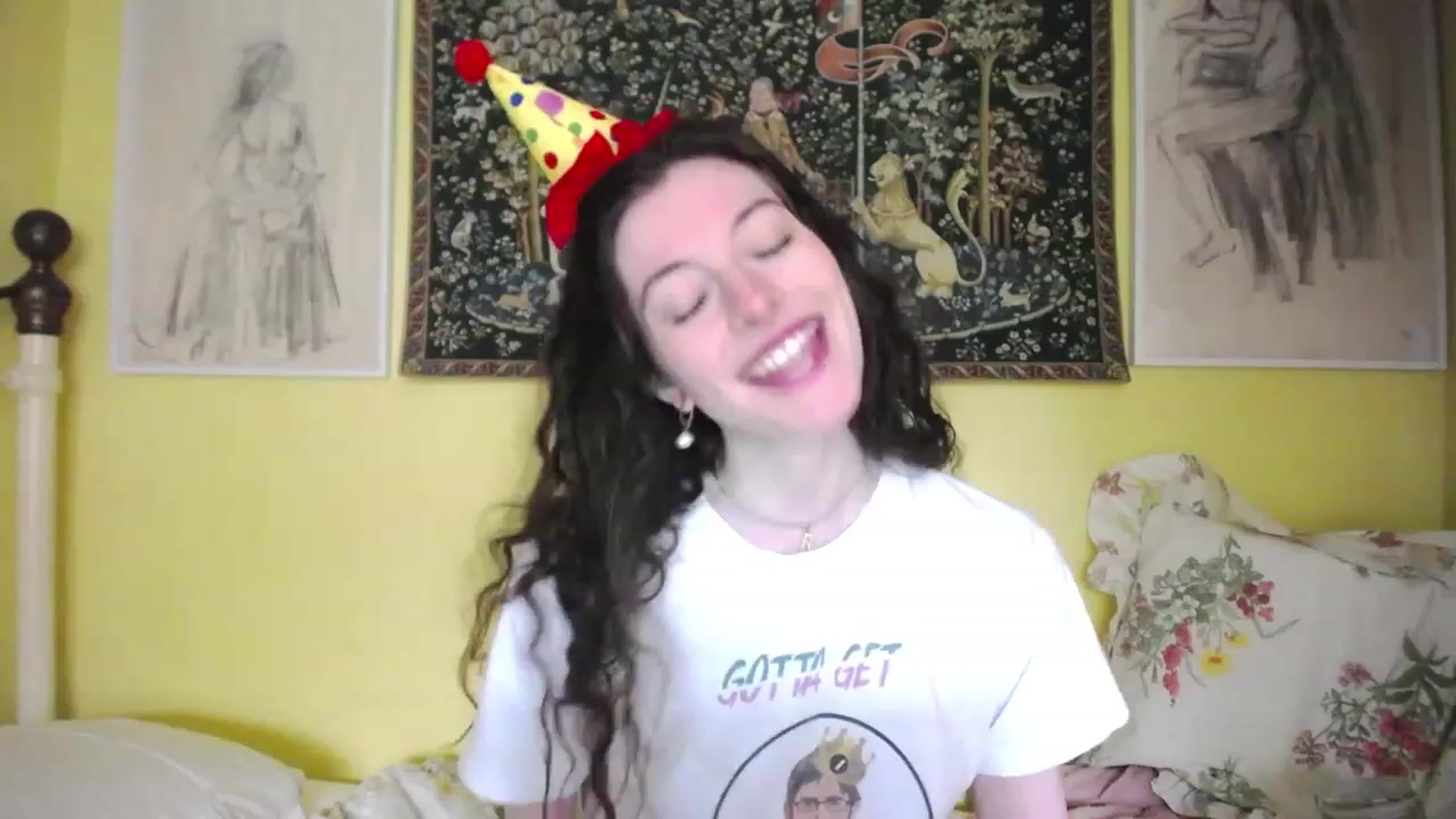Gallery image thumbnail from viola__'s myfreecams stream on, 05/09/2023, 14:08 image 12 of 20