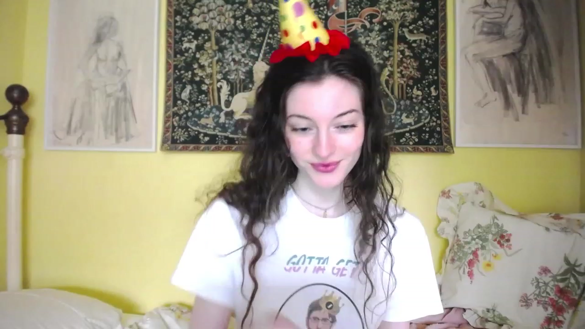Gallery image thumbnail from viola__'s myfreecams stream on, 05/09/2023, 14:08 image 13 of 20