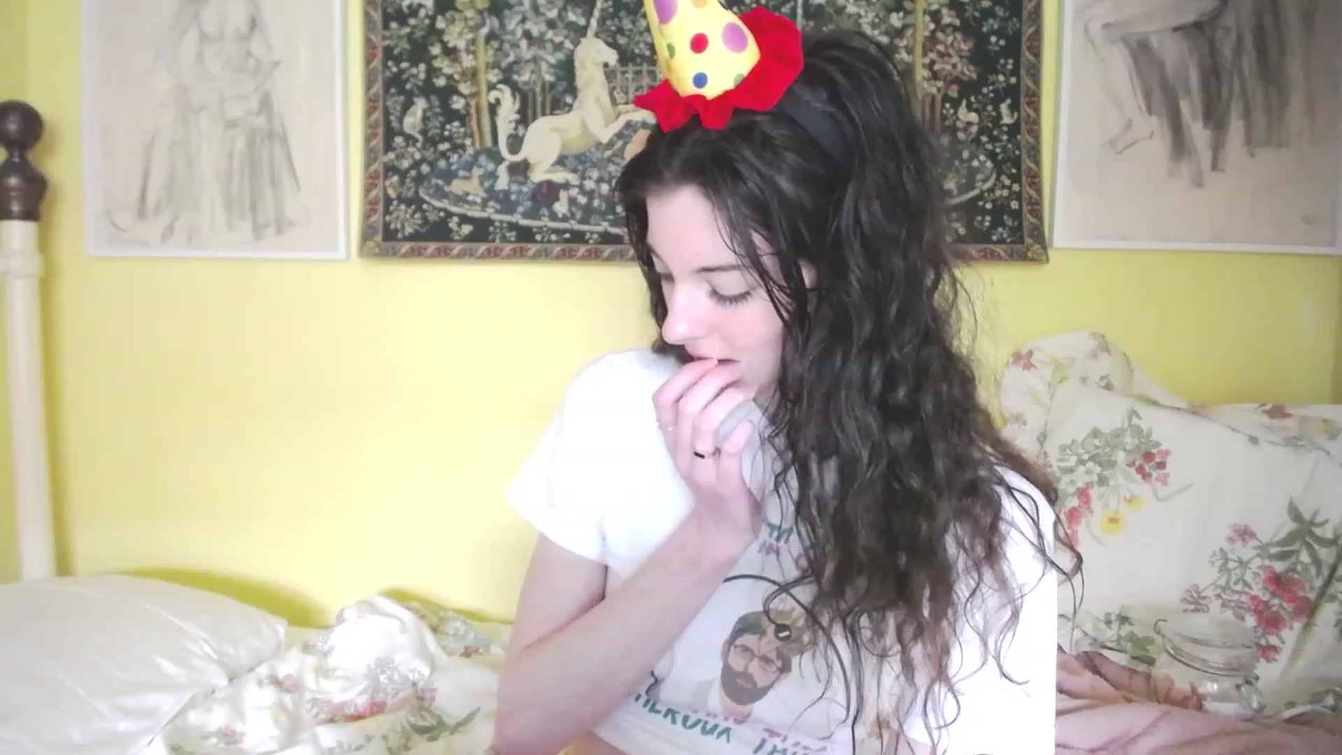 Gallery image thumbnail from viola__'s myfreecams stream on, 05/09/2023, 14:58 image 6 of 20
