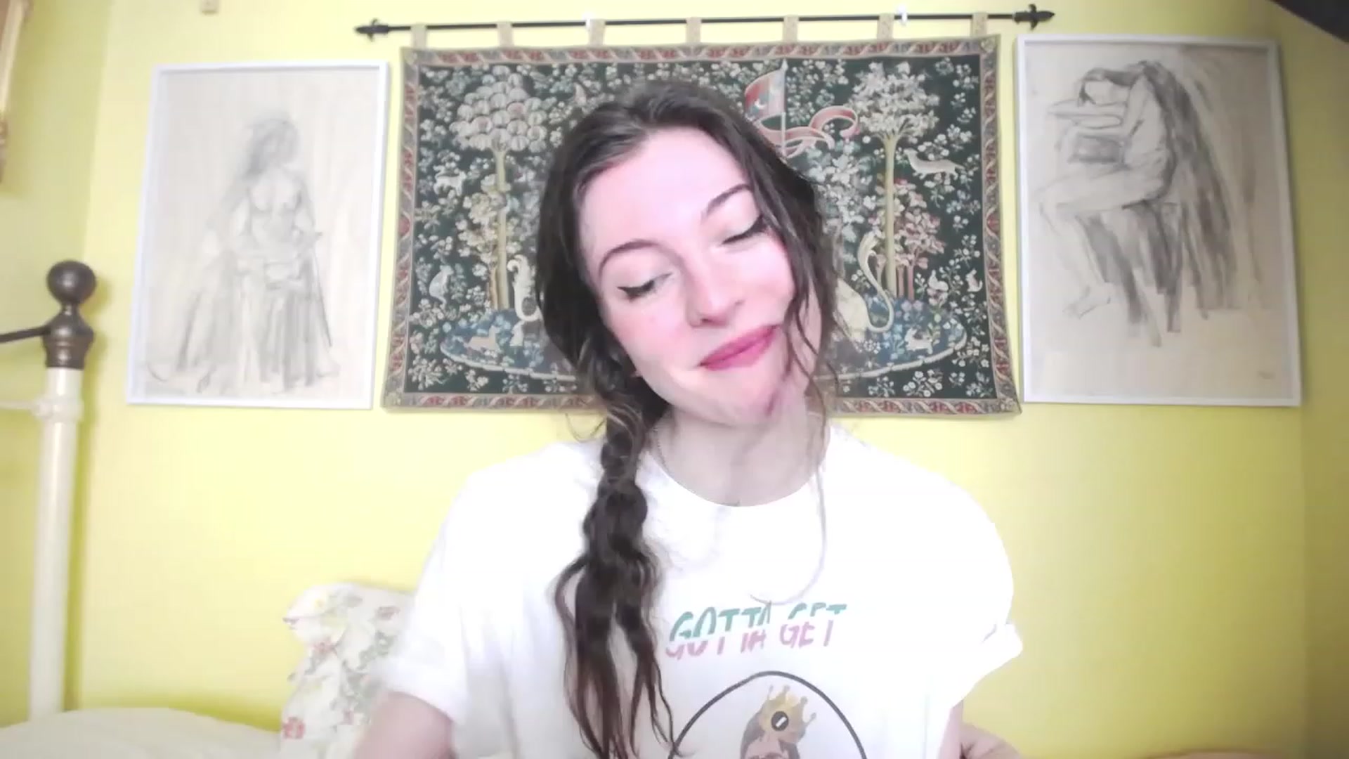 Gallery image thumbnail from viola__'s myfreecams stream on, 05/11/2023, 11:40 image 5 of 20