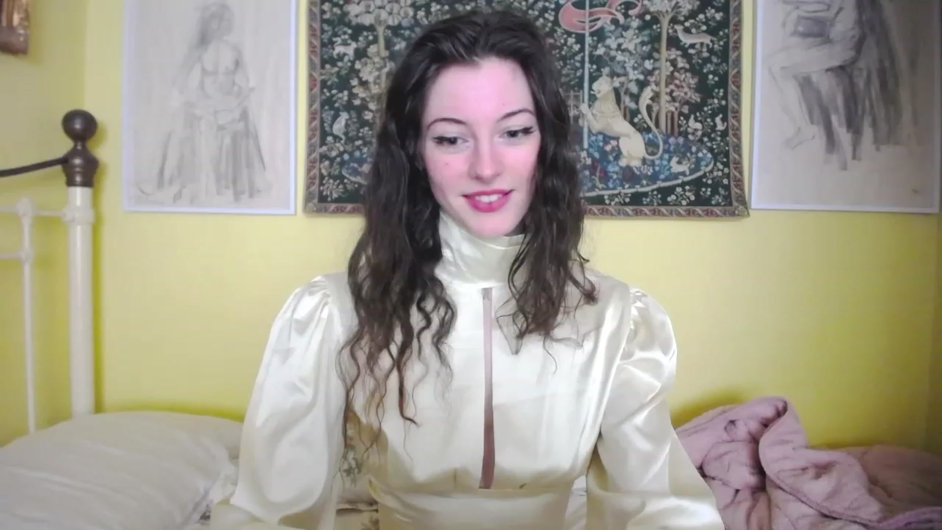 Gallery image thumbnail from viola__'s myfreecams stream on, 05/12/2023, 10:53 image 13 of 20