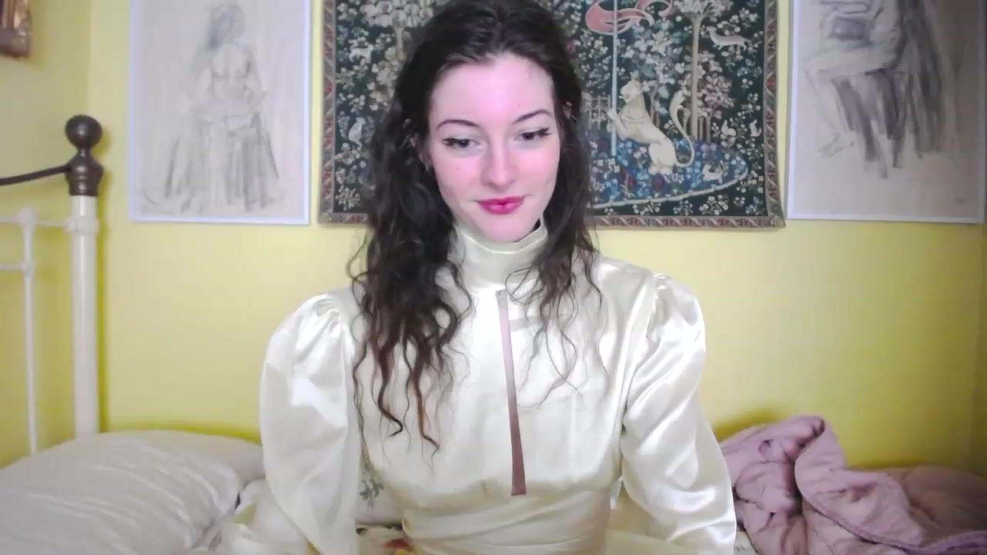 Gallery image thumbnail from viola__'s myfreecams stream on, 05/12/2023, 10:53 image 17 of 20