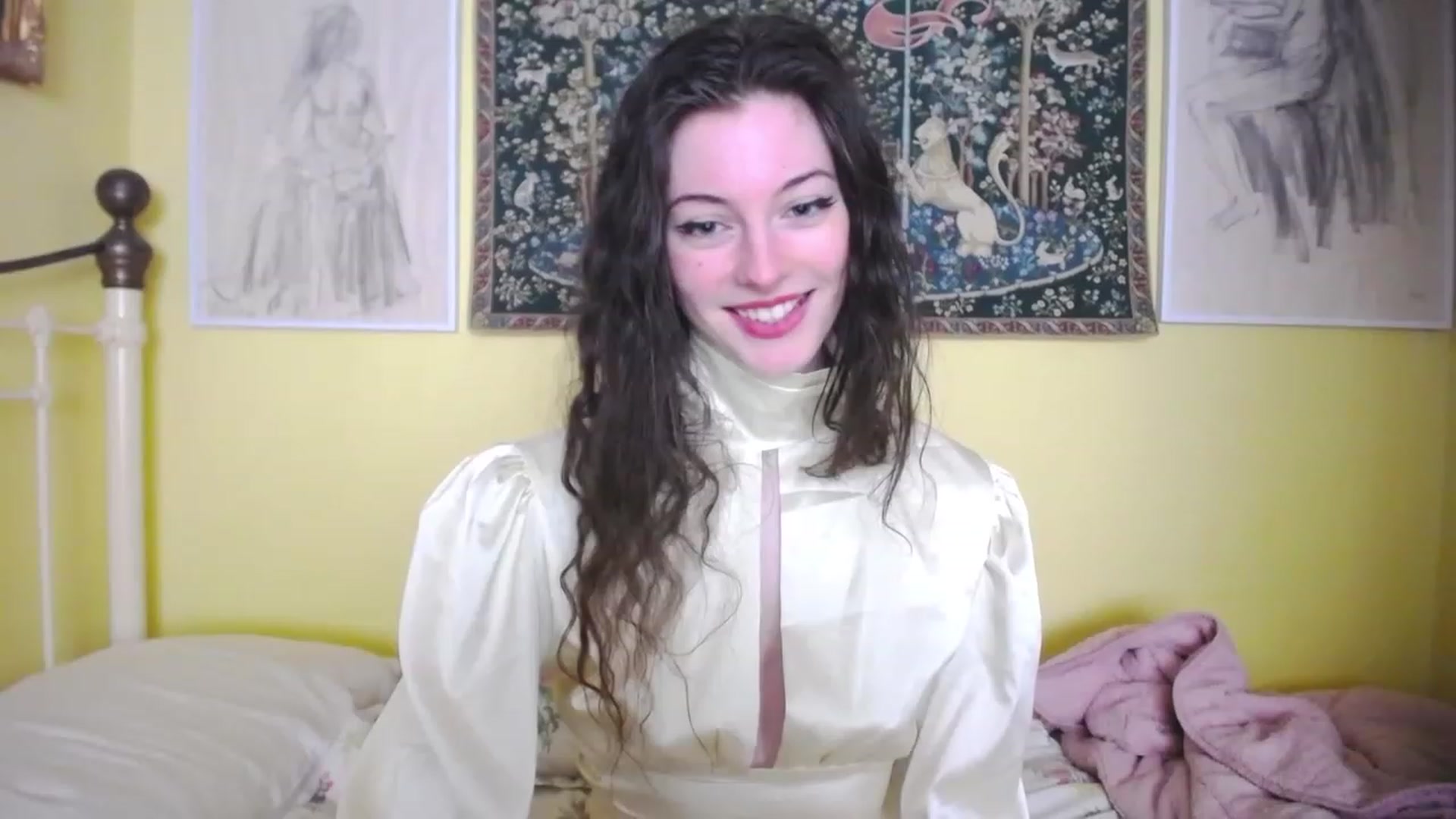 Gallery image thumbnail from viola__'s myfreecams stream on, 05/12/2023, 10:53 image 10 of 20