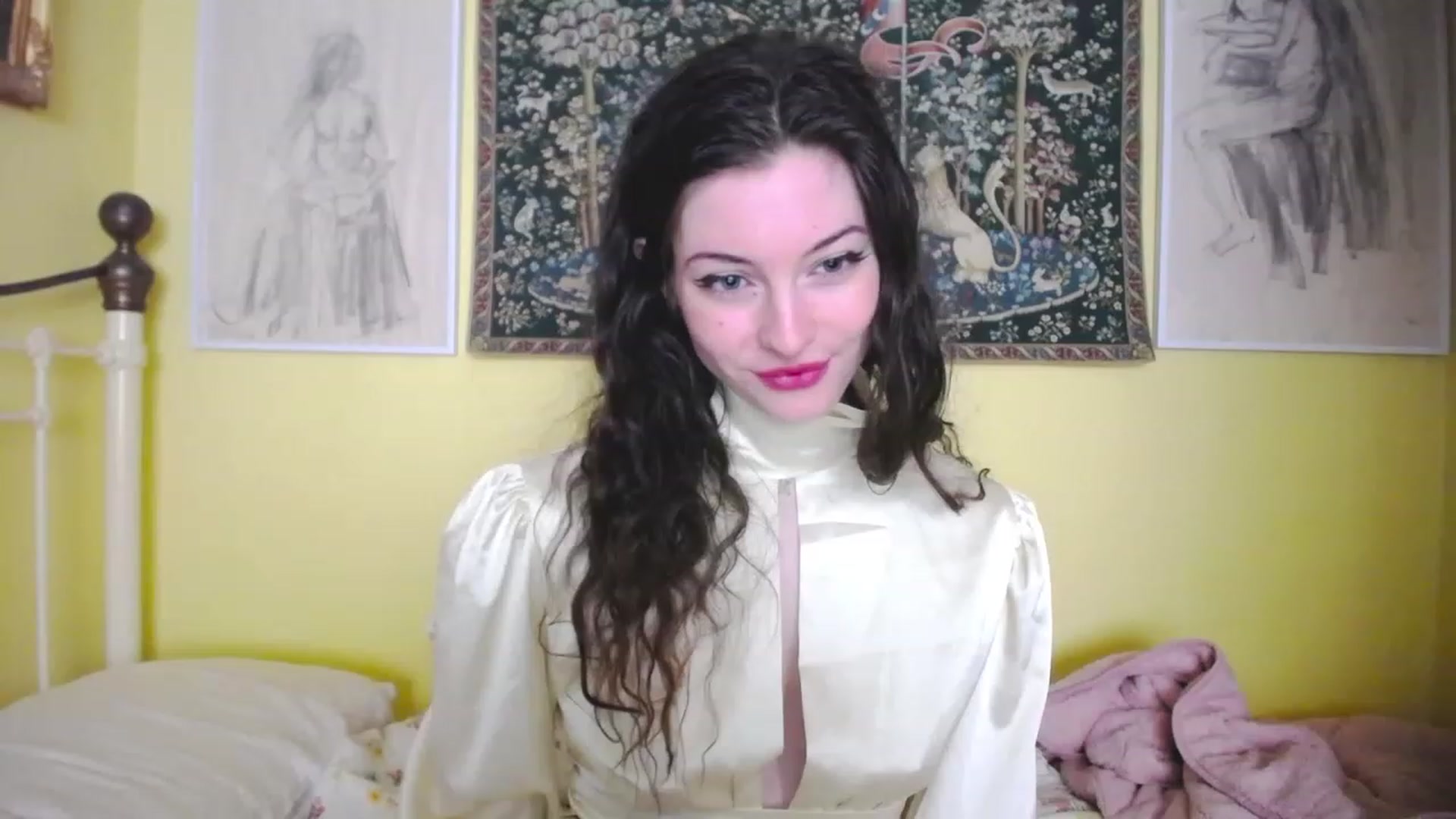 Gallery image thumbnail from viola__'s myfreecams stream on, 05/12/2023, 10:53 image 5 of 20