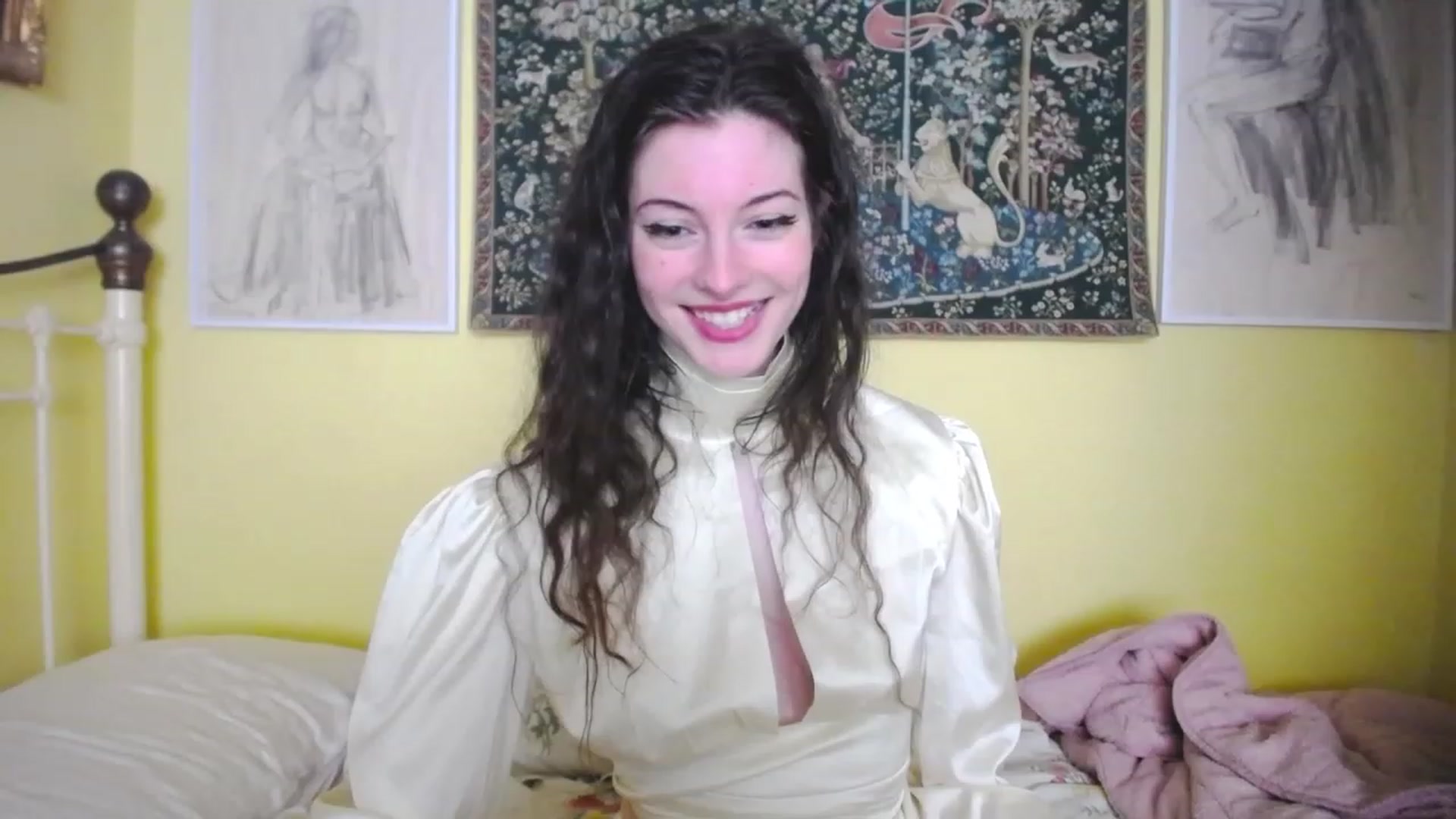Gallery image thumbnail from viola__'s myfreecams stream on, 05/12/2023, 10:53 image 19 of 20