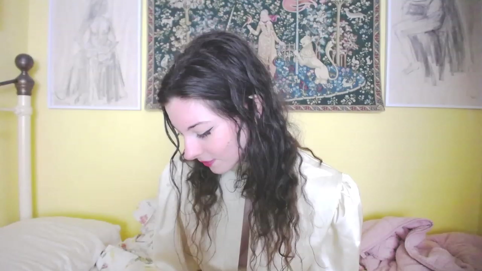 Gallery image thumbnail from viola__'s myfreecams stream on, 05/12/2023, 12:31 image 14 of 20
