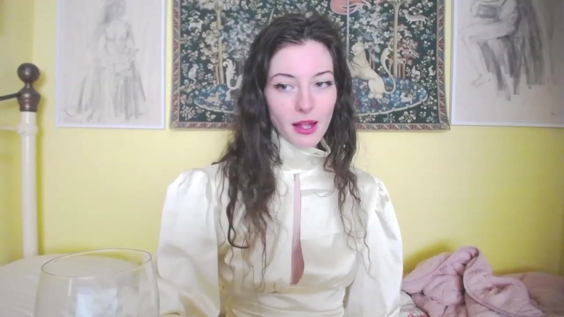Gallery image thumbnail from viola__'s myfreecams stream on, 05/12/2023, 12:31 image 10 of 20