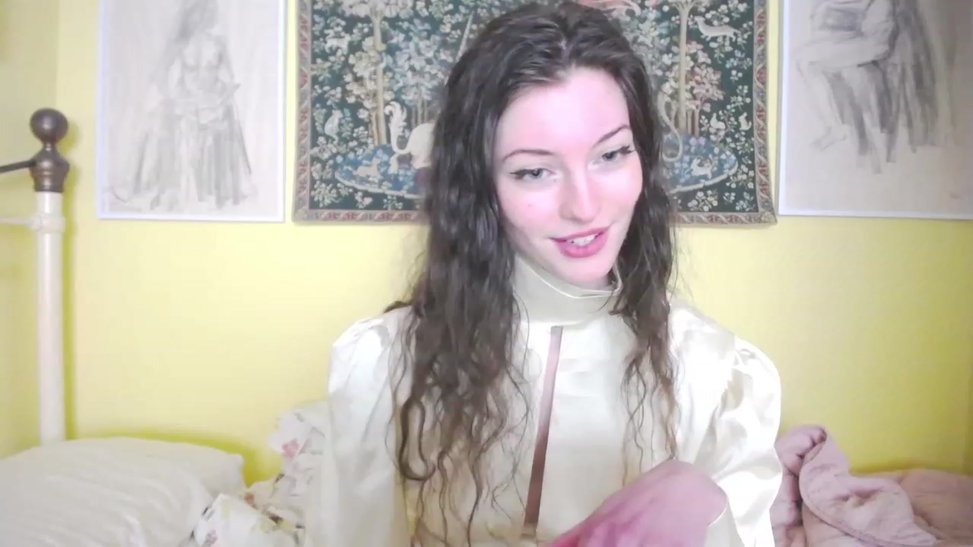 Gallery image thumbnail from viola__'s myfreecams stream on, 05/12/2023, 12:31 image 11 of 20