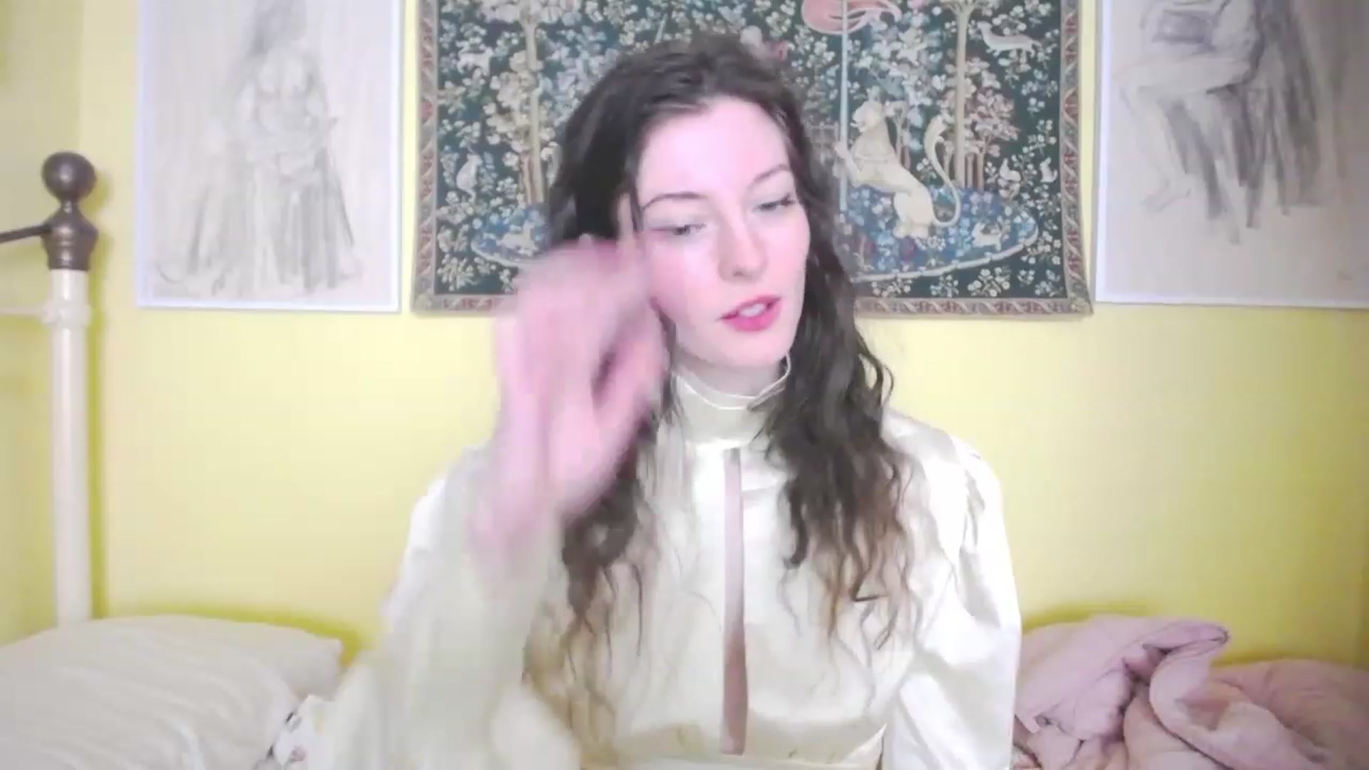Gallery image thumbnail from viola__'s myfreecams stream on, 05/12/2023, 12:31 image 19 of 20