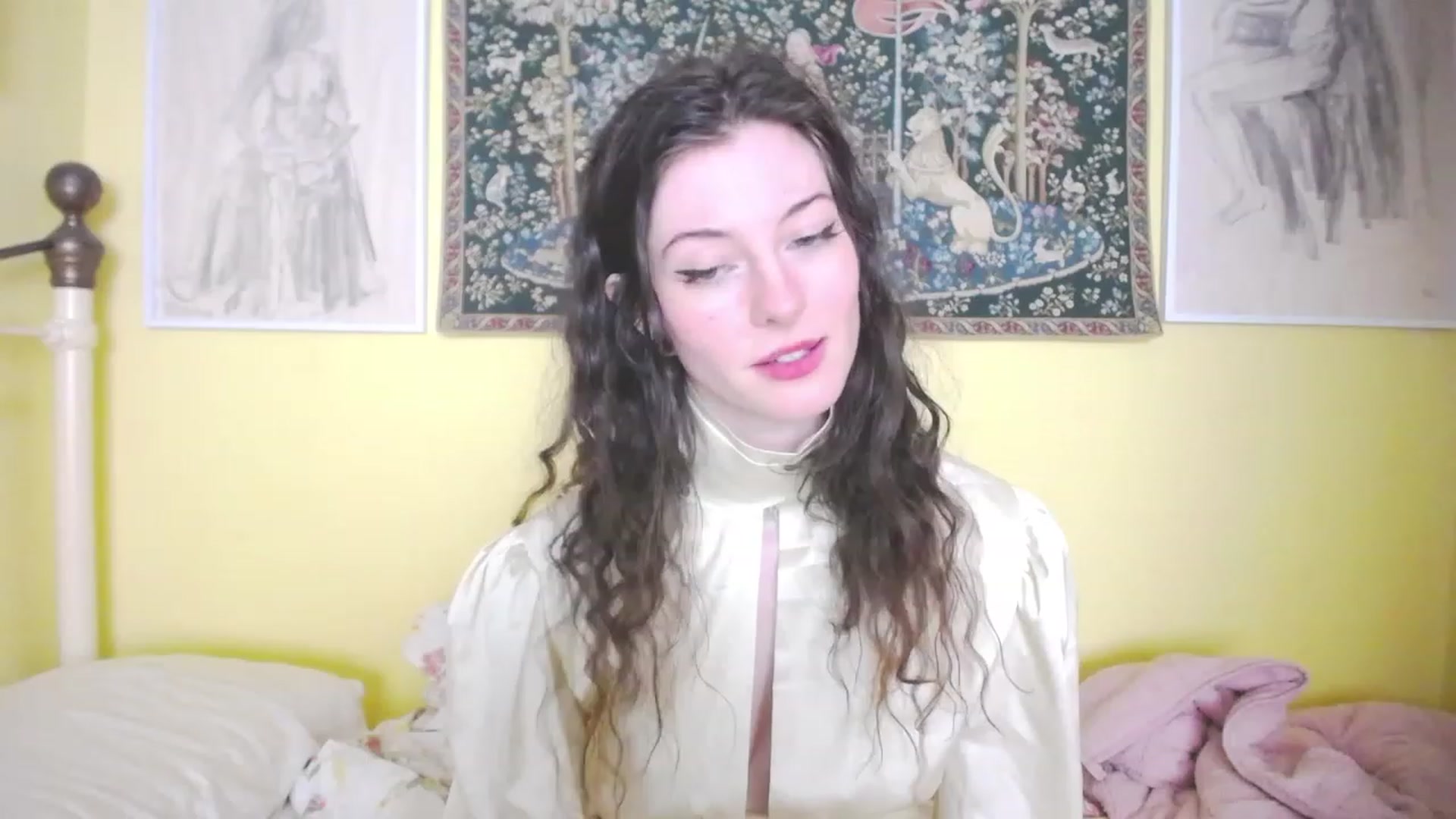 Gallery image thumbnail from viola__'s myfreecams stream on, 05/12/2023, 12:31 image 17 of 20