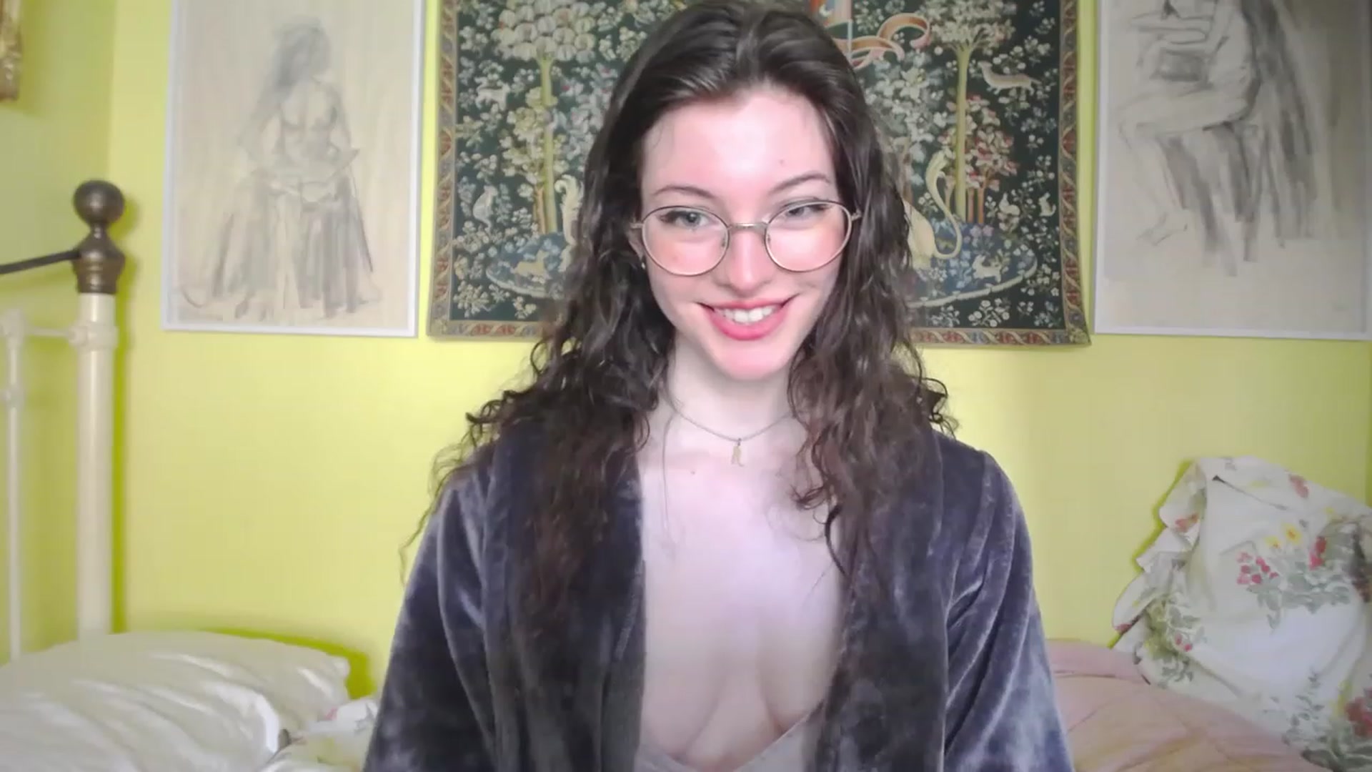 Gallery image thumbnail from viola__'s myfreecams stream on, 05/17/2023, 11:48 image 6 of 20