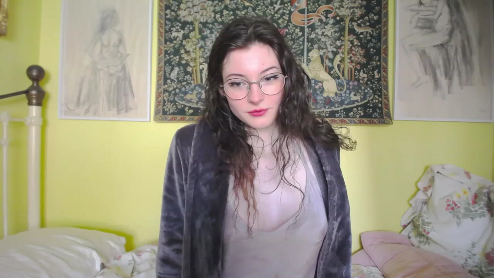 Gallery image thumbnail from viola__'s myfreecams stream on, 05/17/2023, 11:48 image 7 of 20