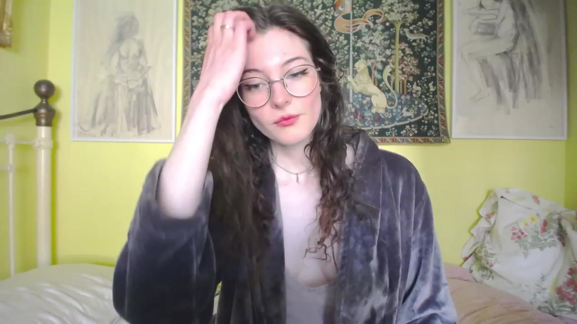 Gallery image thumbnail from viola__'s myfreecams stream on, 05/17/2023, 11:48 image 16 of 20