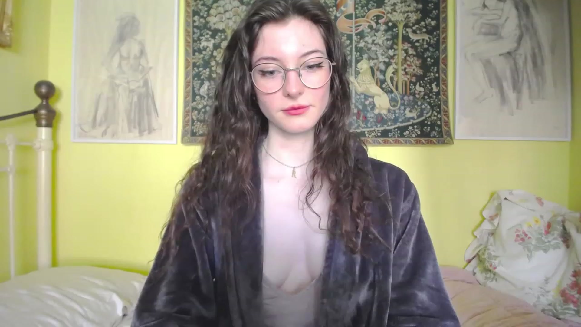 Gallery image thumbnail from viola__'s myfreecams stream on, 05/17/2023, 11:48 image 17 of 20
