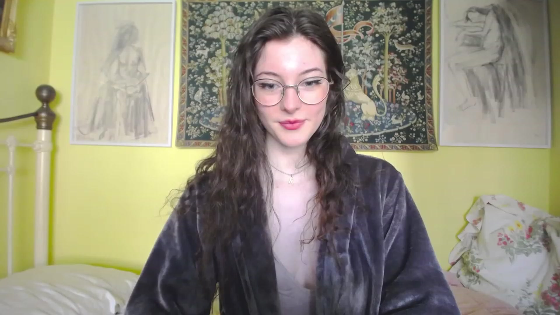 Gallery image thumbnail from viola__'s myfreecams stream on, 05/17/2023, 11:48 image 14 of 20