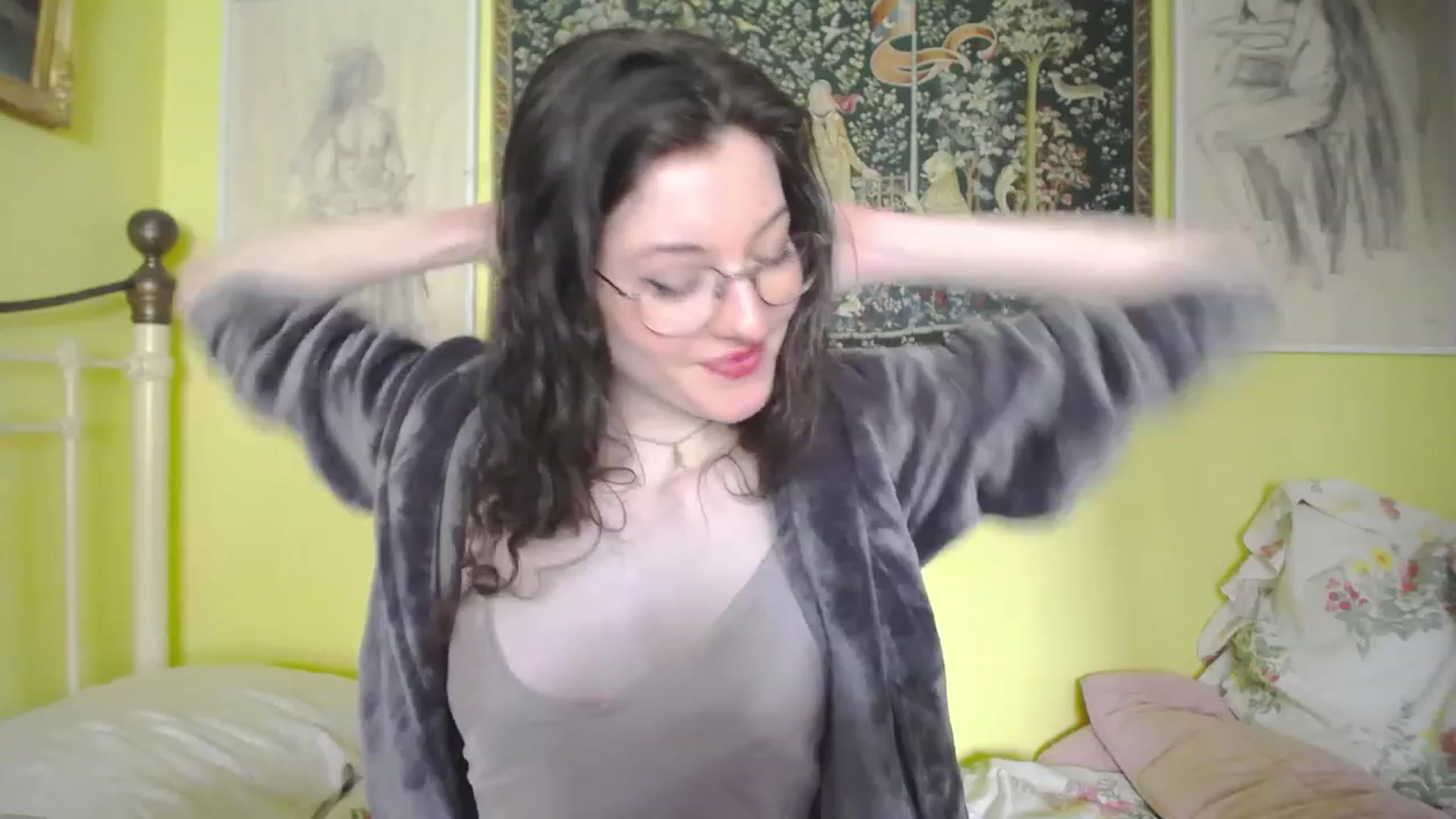 Gallery image thumbnail from viola__'s myfreecams stream on, 05/17/2023, 11:48 image 20 of 20