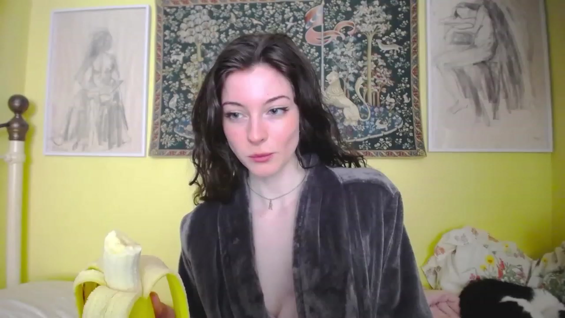 Gallery image thumbnail from viola__'s myfreecams stream on, 05/18/2023, 11:09 image 3 of 20