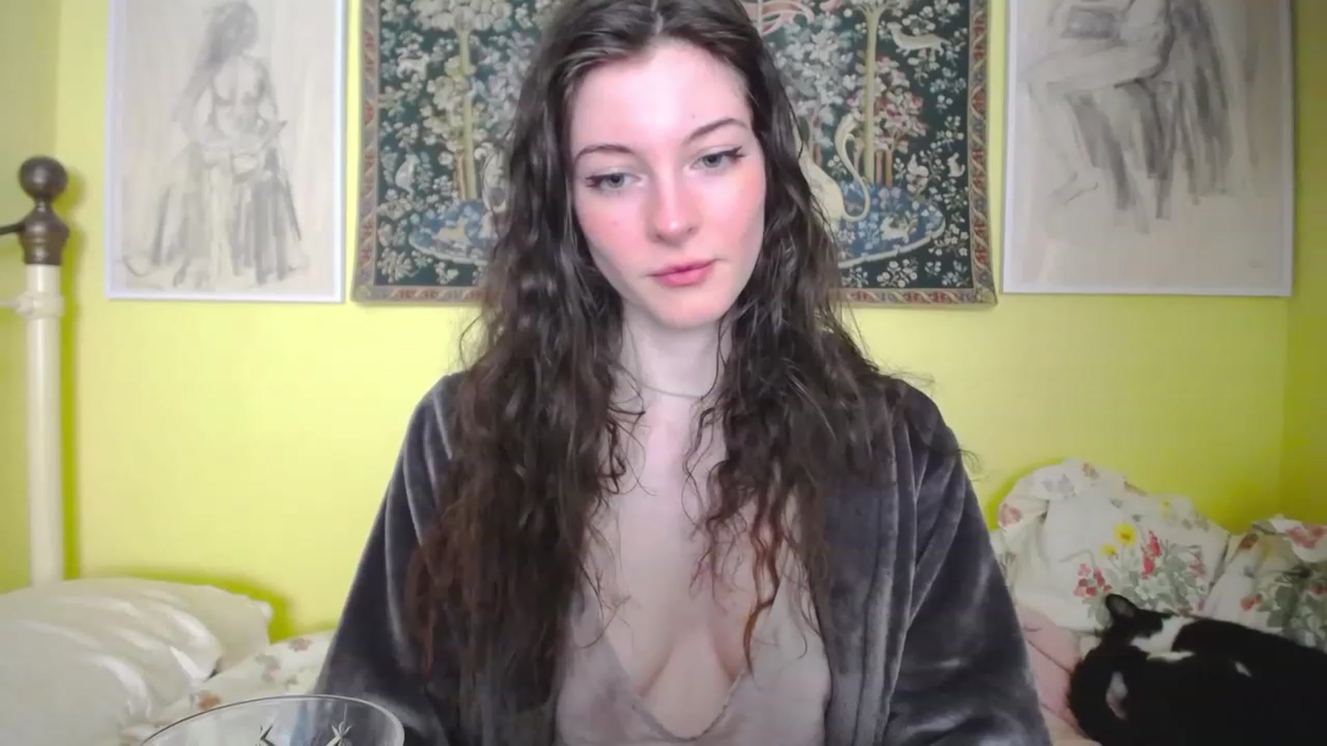 Gallery image thumbnail from viola__'s myfreecams stream on, 05/18/2023, 11:45 image 19 of 20