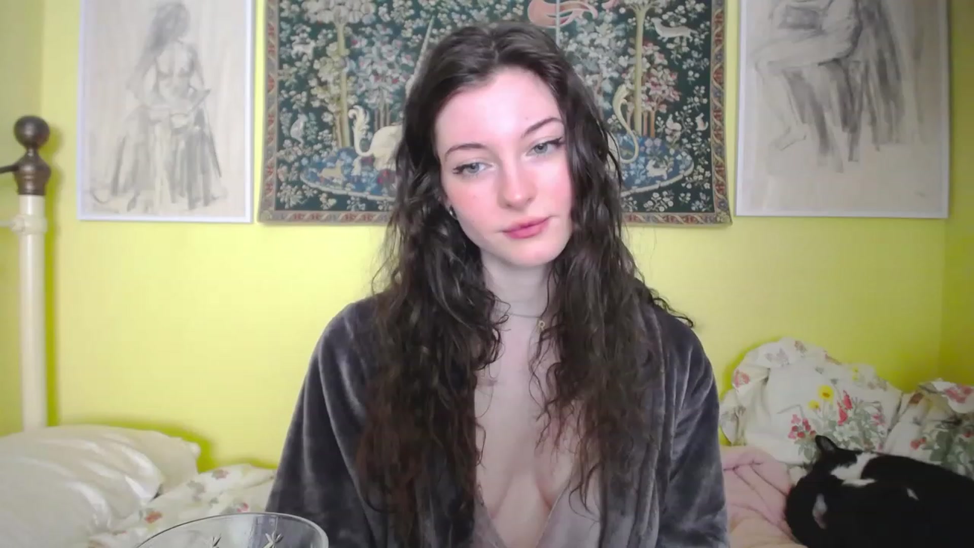 Gallery image thumbnail from viola__'s myfreecams stream on, 05/18/2023, 11:45 image 16 of 20