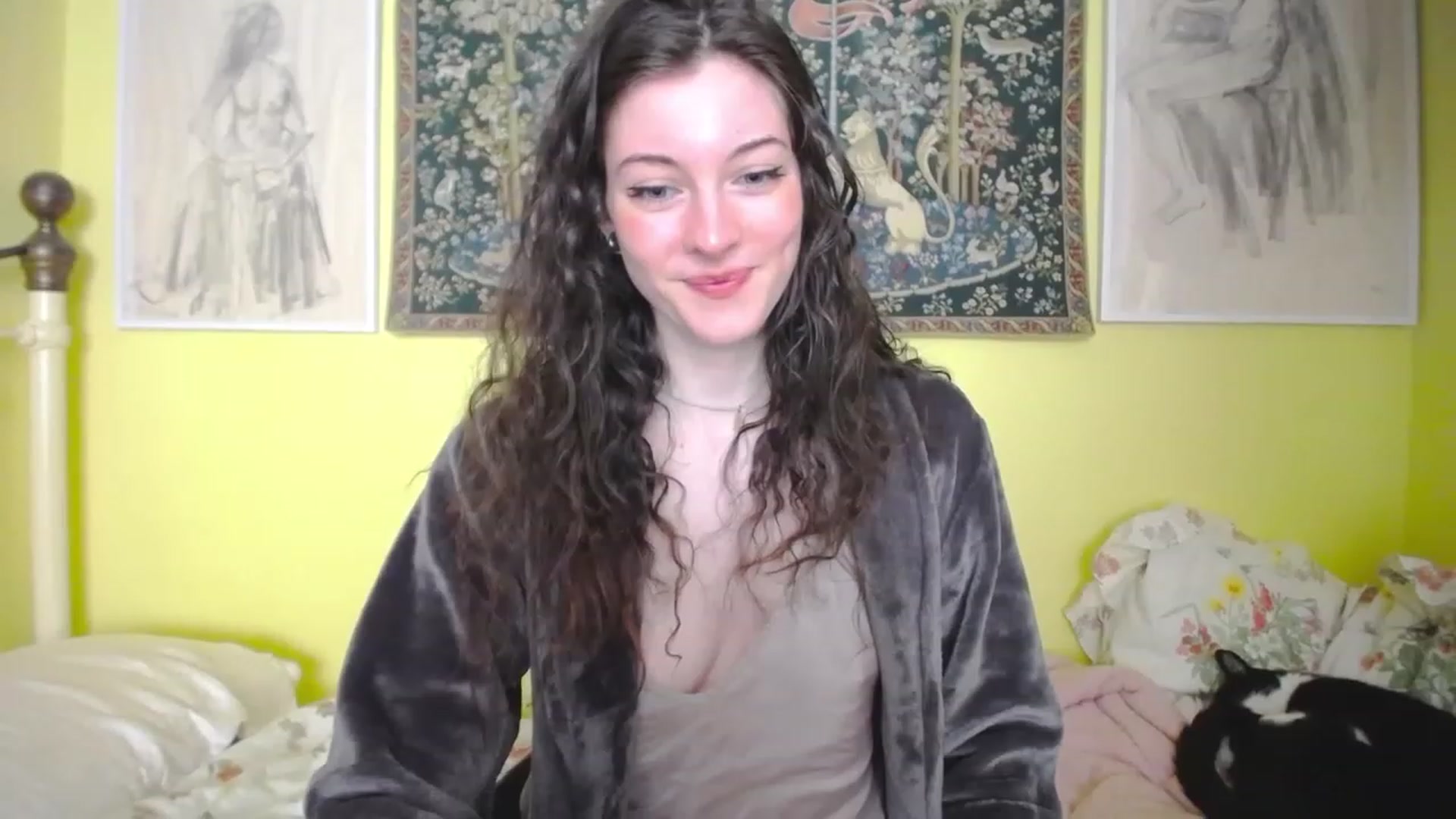 Gallery image thumbnail from viola__'s myfreecams stream on, 05/18/2023, 11:45 image 8 of 20