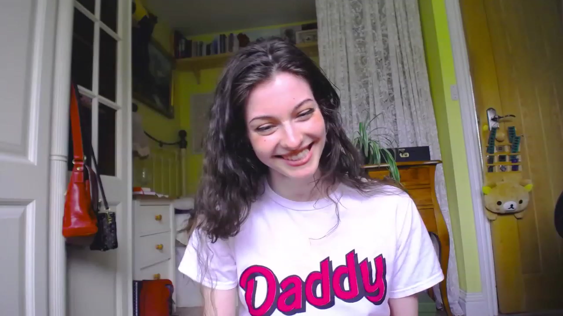 Gallery image thumbnail from viola__'s myfreecams stream on, 05/19/2023, 17:29 image 11 of 20