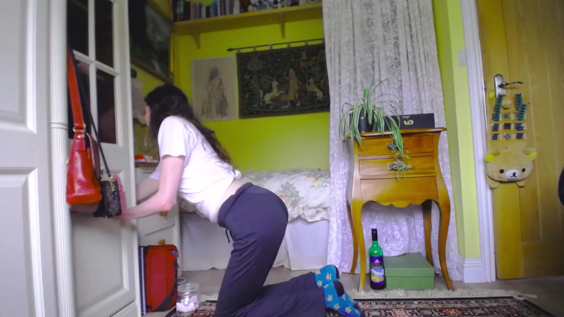 Gallery image thumbnail from viola__'s myfreecams stream on, 05/19/2023, 17:29 image 12 of 20