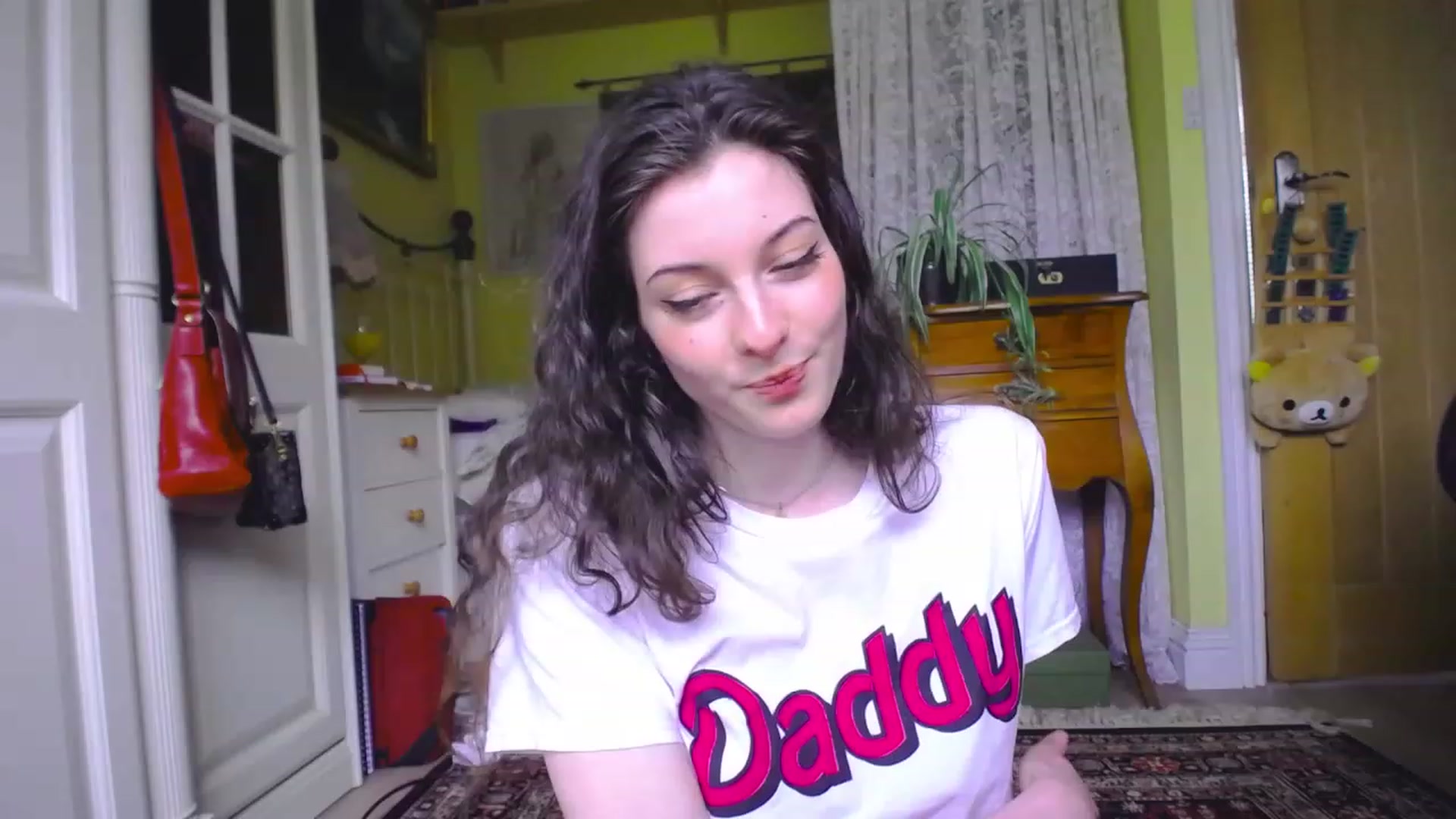 Gallery image thumbnail from viola__'s myfreecams stream on, 05/19/2023, 17:29 image 3 of 20