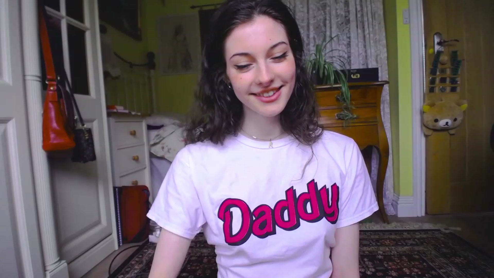 Gallery image thumbnail from viola__'s myfreecams stream on, 05/19/2023, 17:29 image 10 of 20