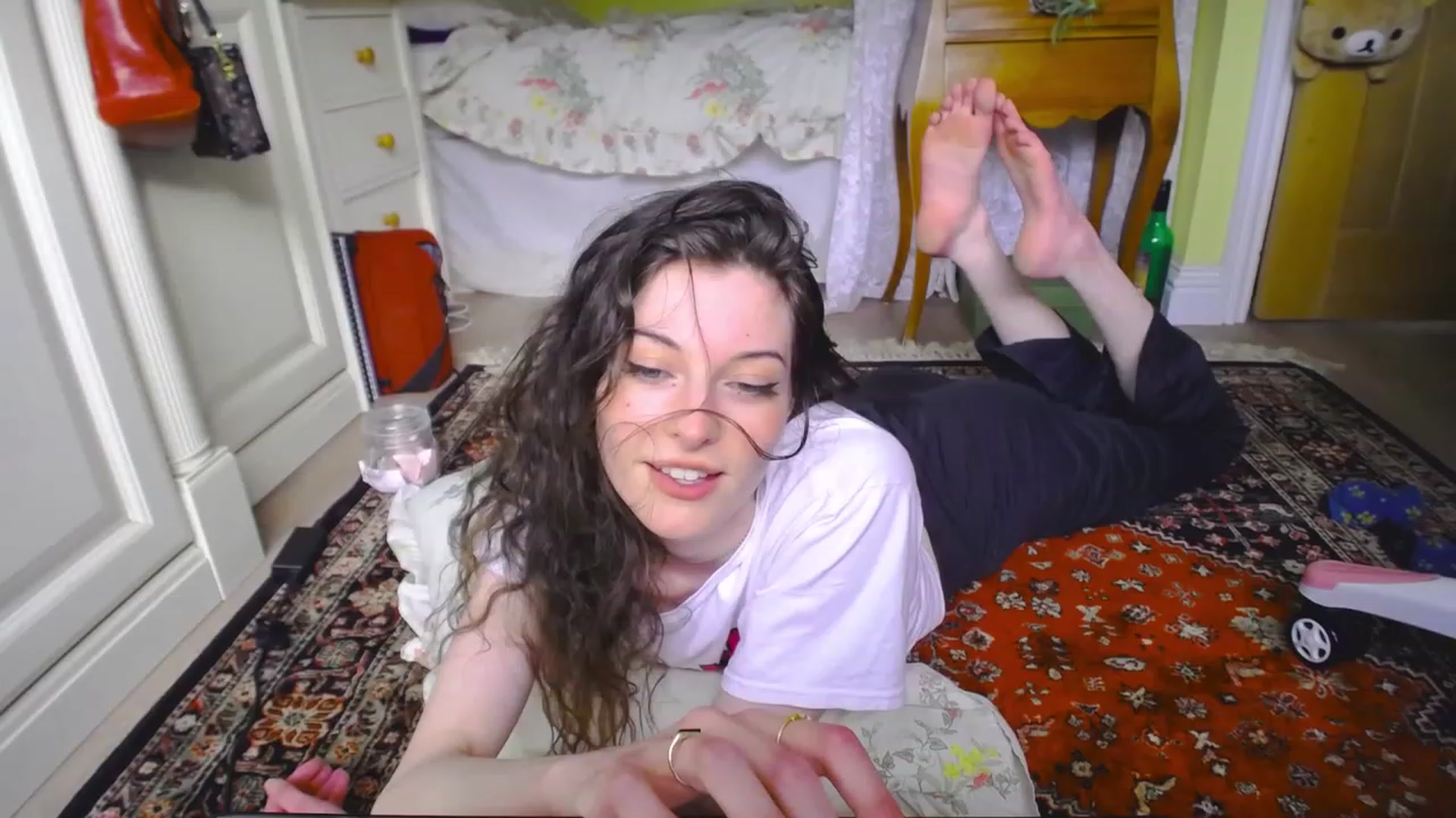 Gallery image thumbnail from viola__'s myfreecams stream on, 05/19/2023, 18:01 image 15 of 20