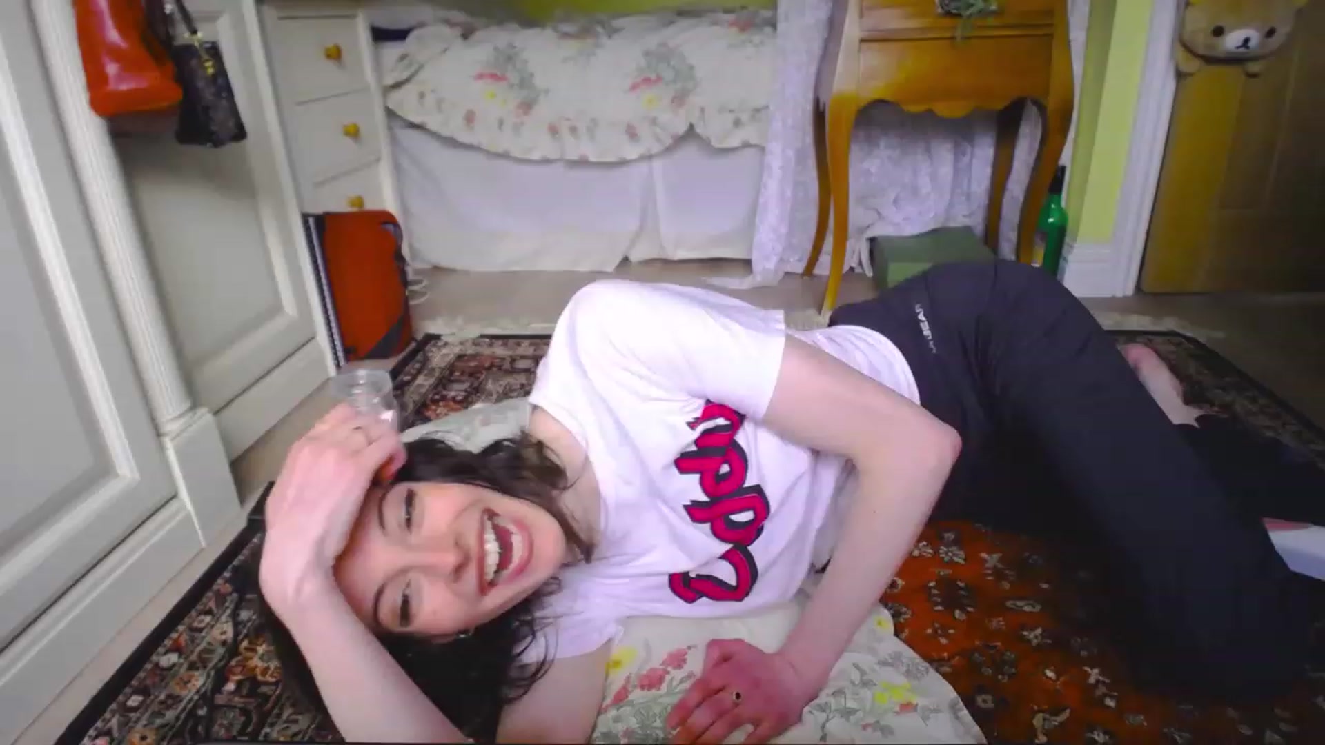 Gallery image thumbnail from viola__'s myfreecams stream on, 05/19/2023, 18:01 image 9 of 20