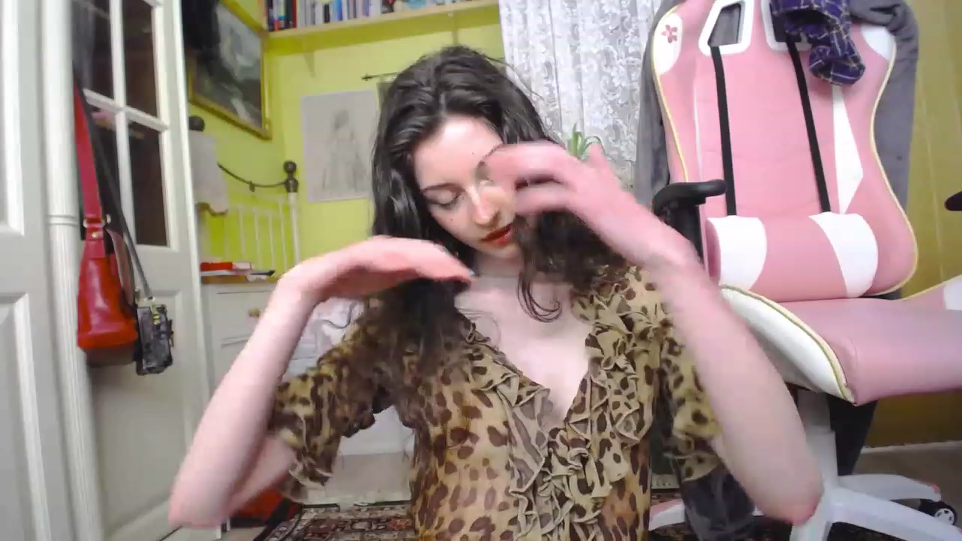 Gallery image thumbnail from viola__'s myfreecams stream on, 05/24/2023, 16:15 image 20 of 20