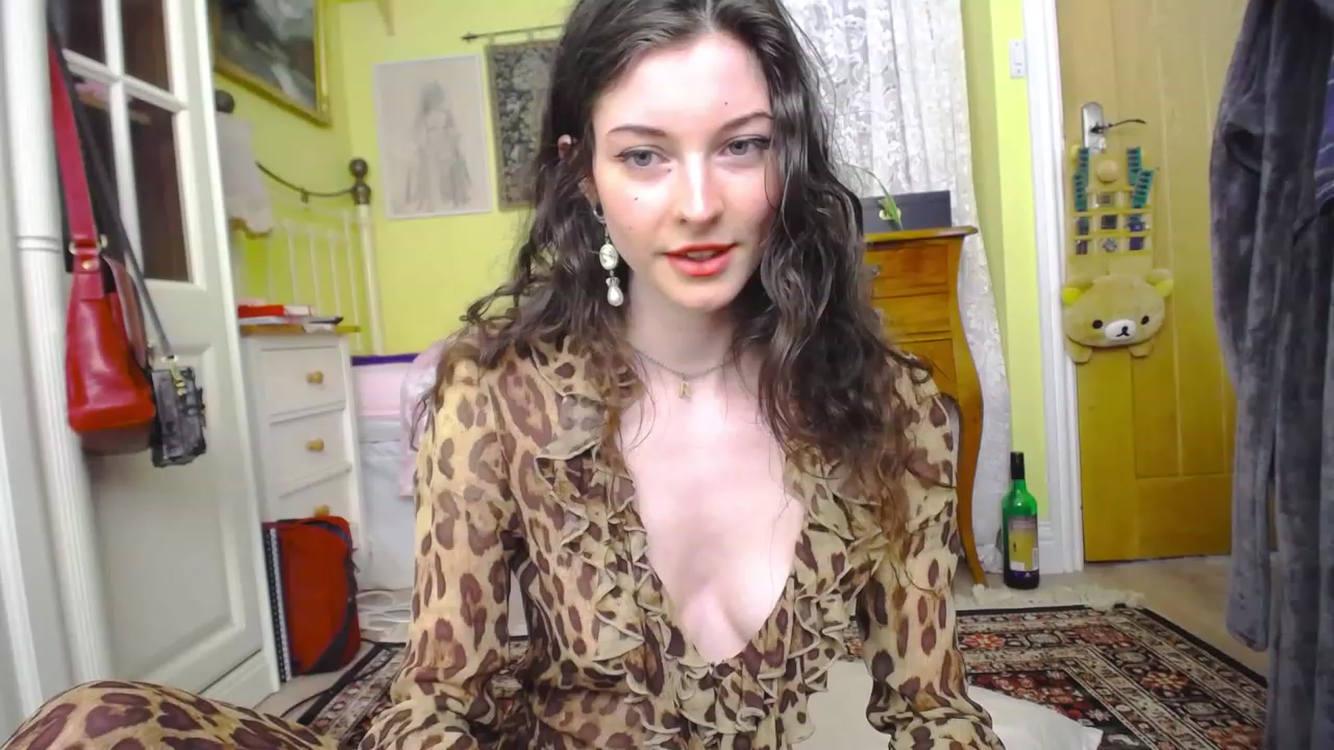 Gallery image thumbnail from viola__'s myfreecams stream on, 05/24/2023, 17:48 image 6 of 20
