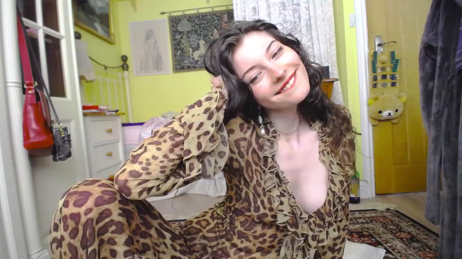 Gallery image thumbnail from viola__'s myfreecams stream on, 05/24/2023, 17:48 image 5 of 20