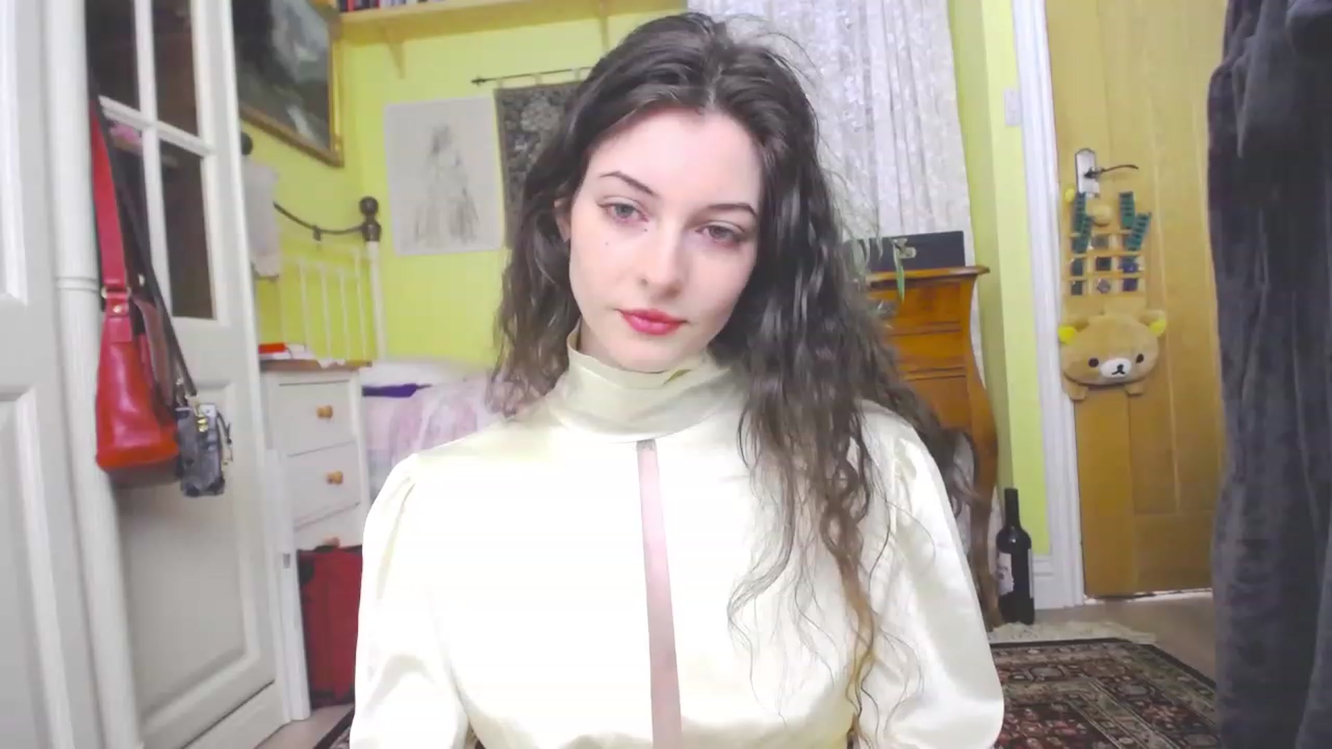 Gallery image thumbnail from viola__'s myfreecams stream on, 06/01/2023, 14:36 image 9 of 20