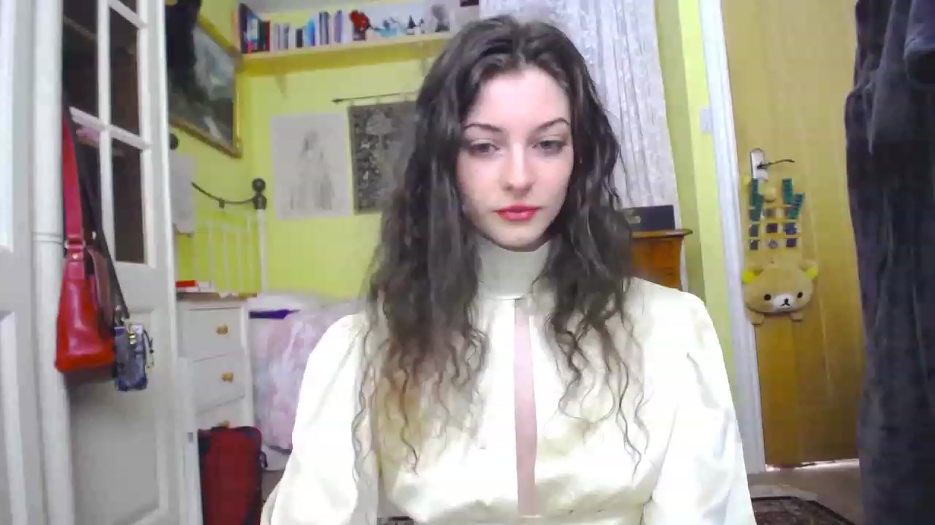 Gallery image thumbnail from viola__'s myfreecams stream on, 06/01/2023, 14:36 image 2 of 20