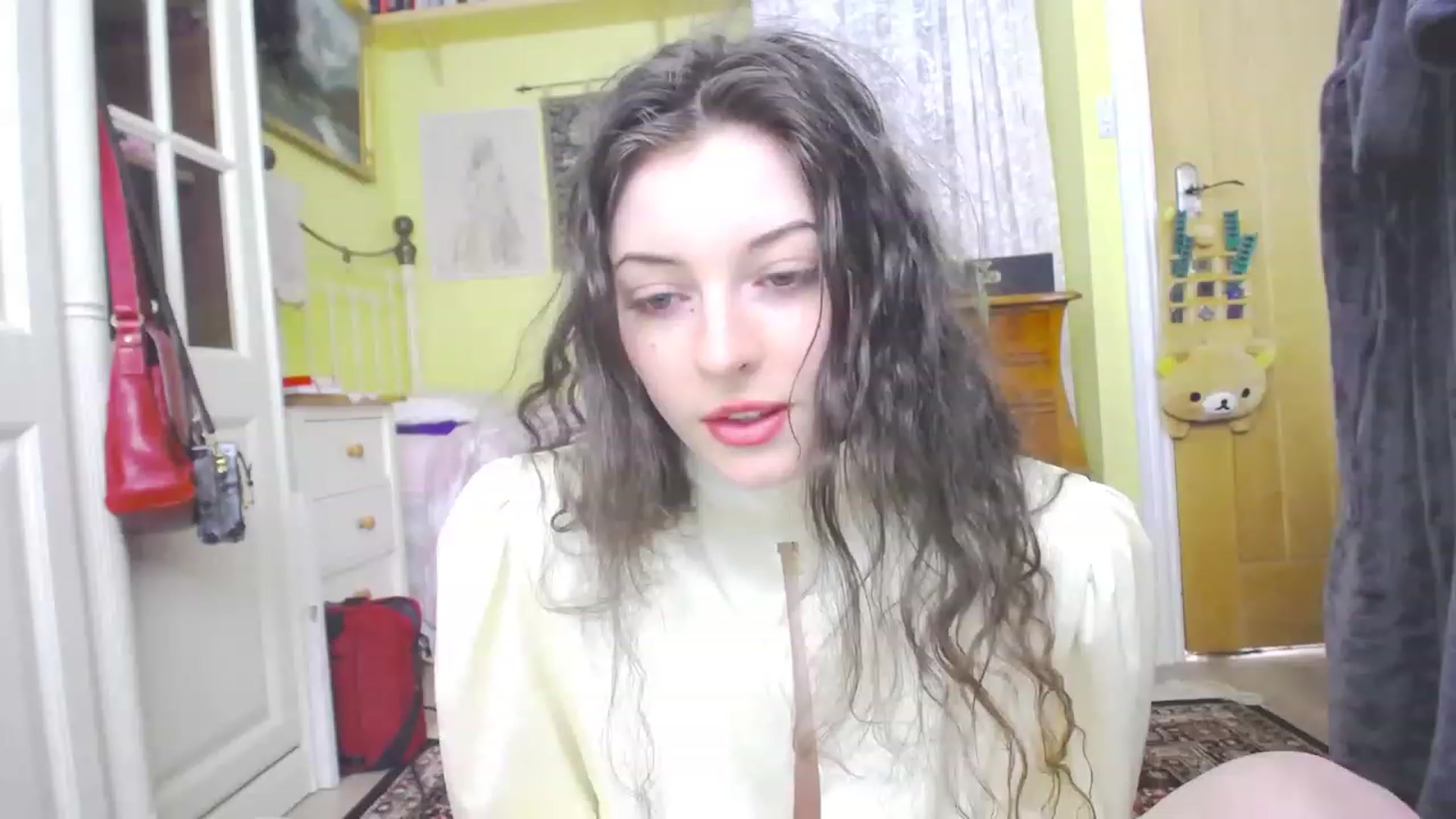 Gallery image thumbnail from viola__'s myfreecams stream on, 06/01/2023, 14:36 image 10 of 20