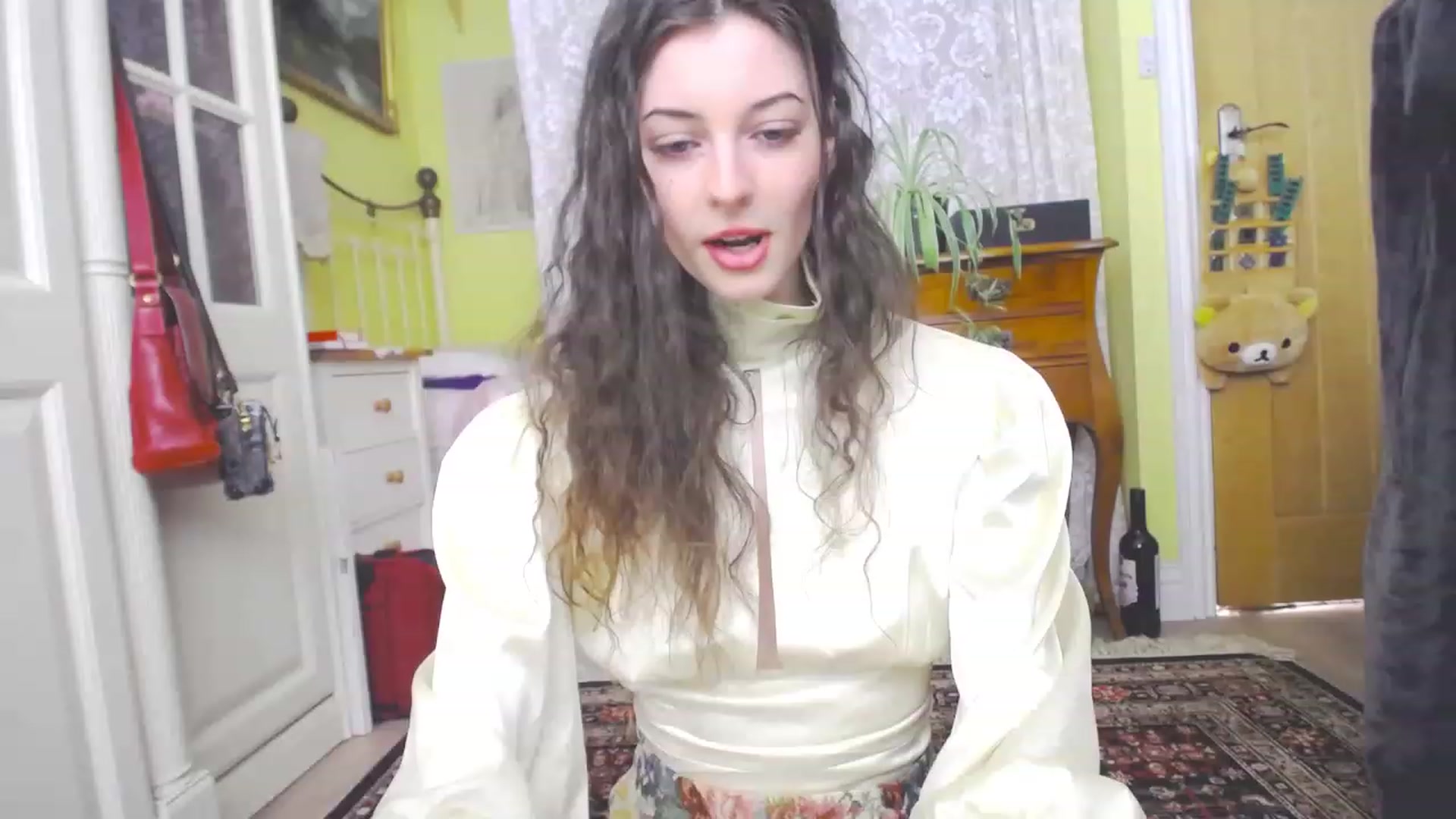 Gallery image thumbnail from viola__'s myfreecams stream on, 06/01/2023, 14:52 image 12 of 20