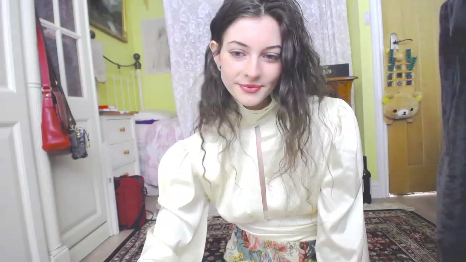 Gallery image thumbnail from viola__'s myfreecams stream on, 06/01/2023, 14:52 image 2 of 20