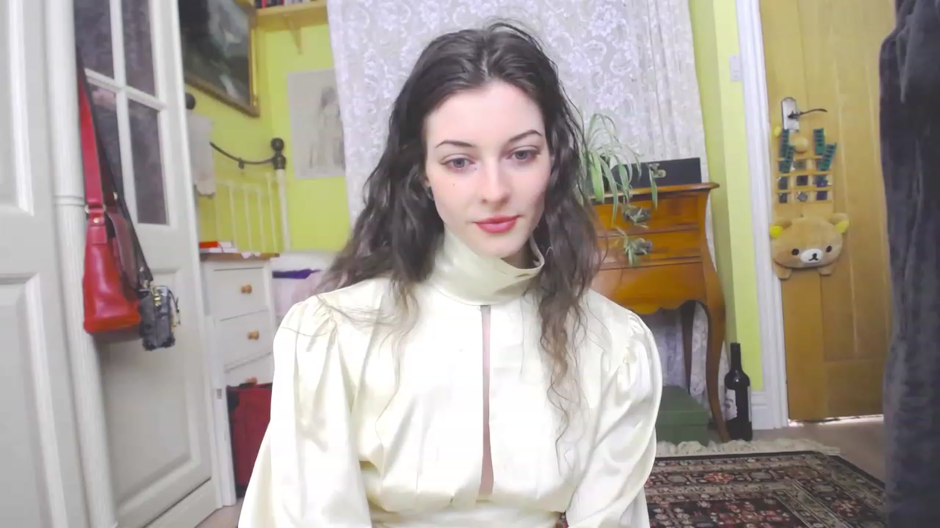 Gallery image thumbnail from viola__'s myfreecams stream on, 06/01/2023, 14:52 image 17 of 20