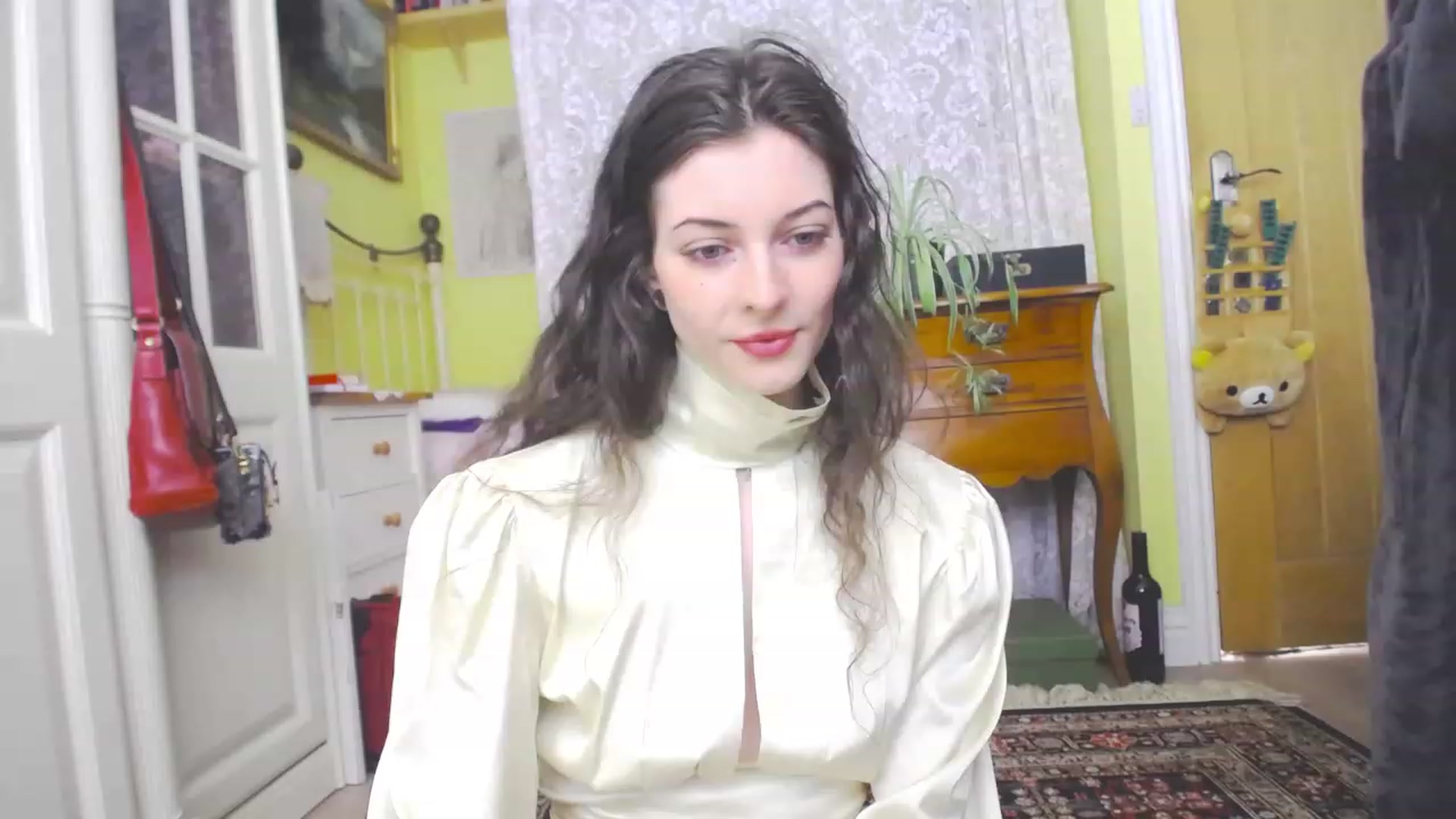 Gallery image thumbnail from viola__'s myfreecams stream on, 06/01/2023, 14:52 image 18 of 20