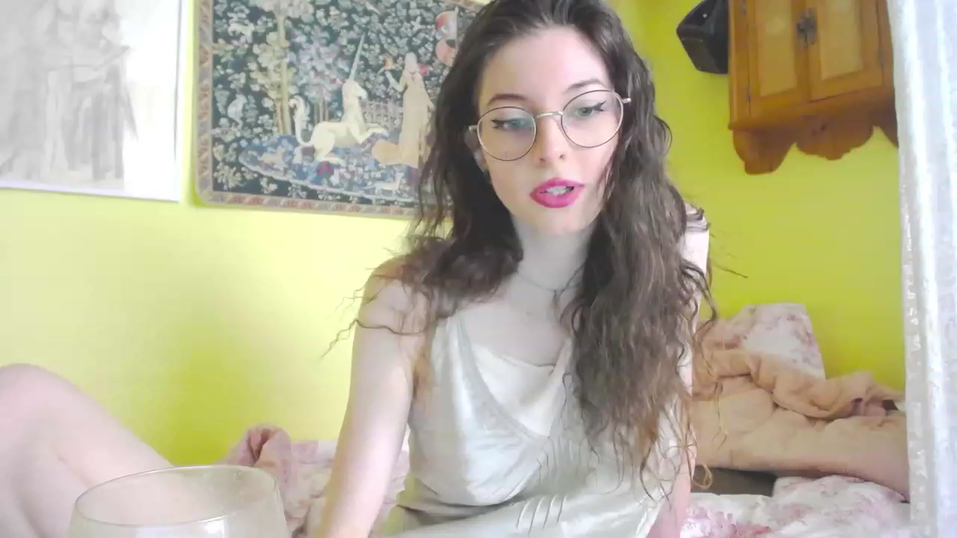 Gallery image thumbnail from viola__'s myfreecams stream on, 06/02/2023, 11:19 image 7 of 20