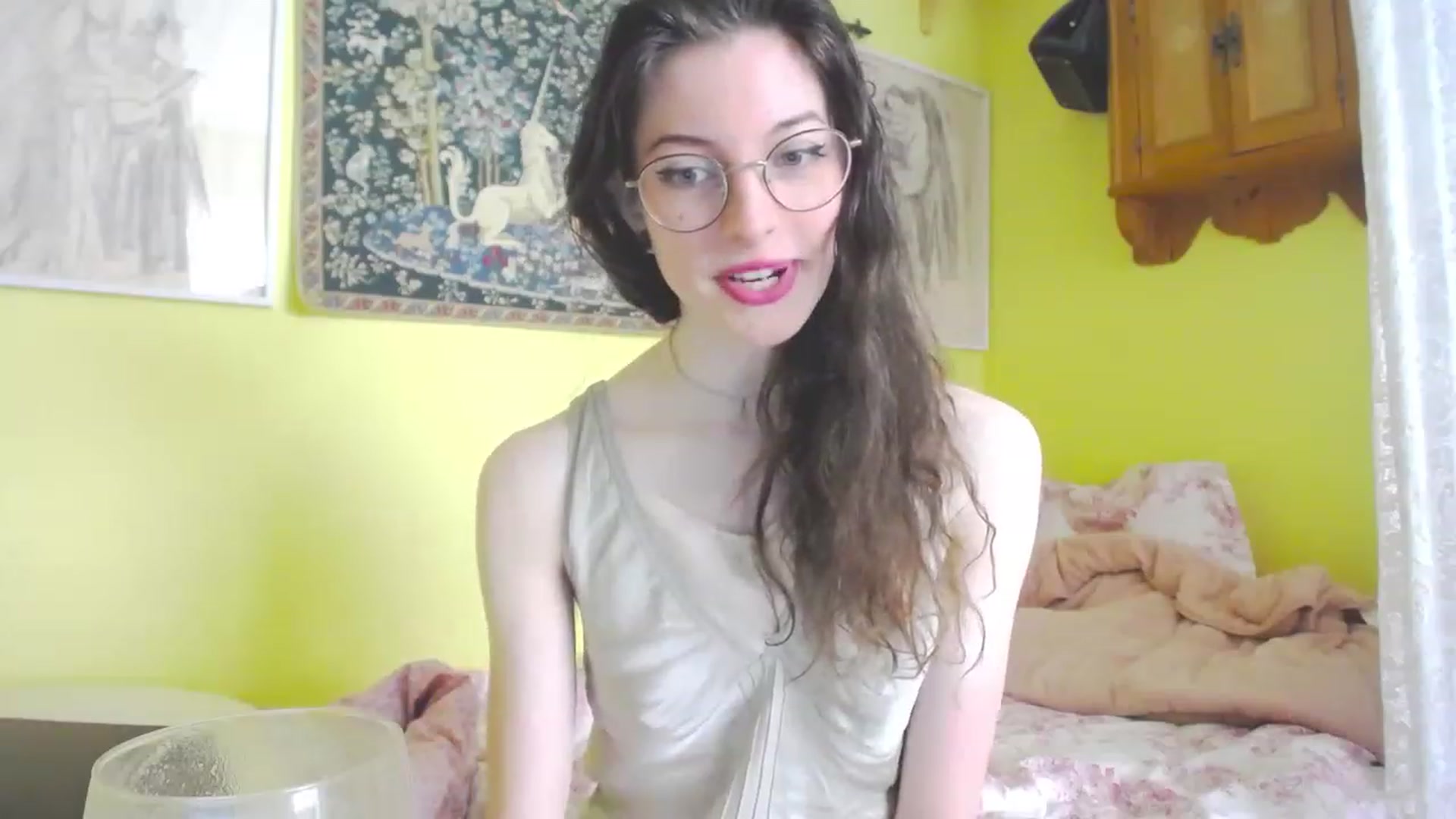 Gallery image thumbnail from viola__'s myfreecams stream on, 06/02/2023, 11:19 image 12 of 20