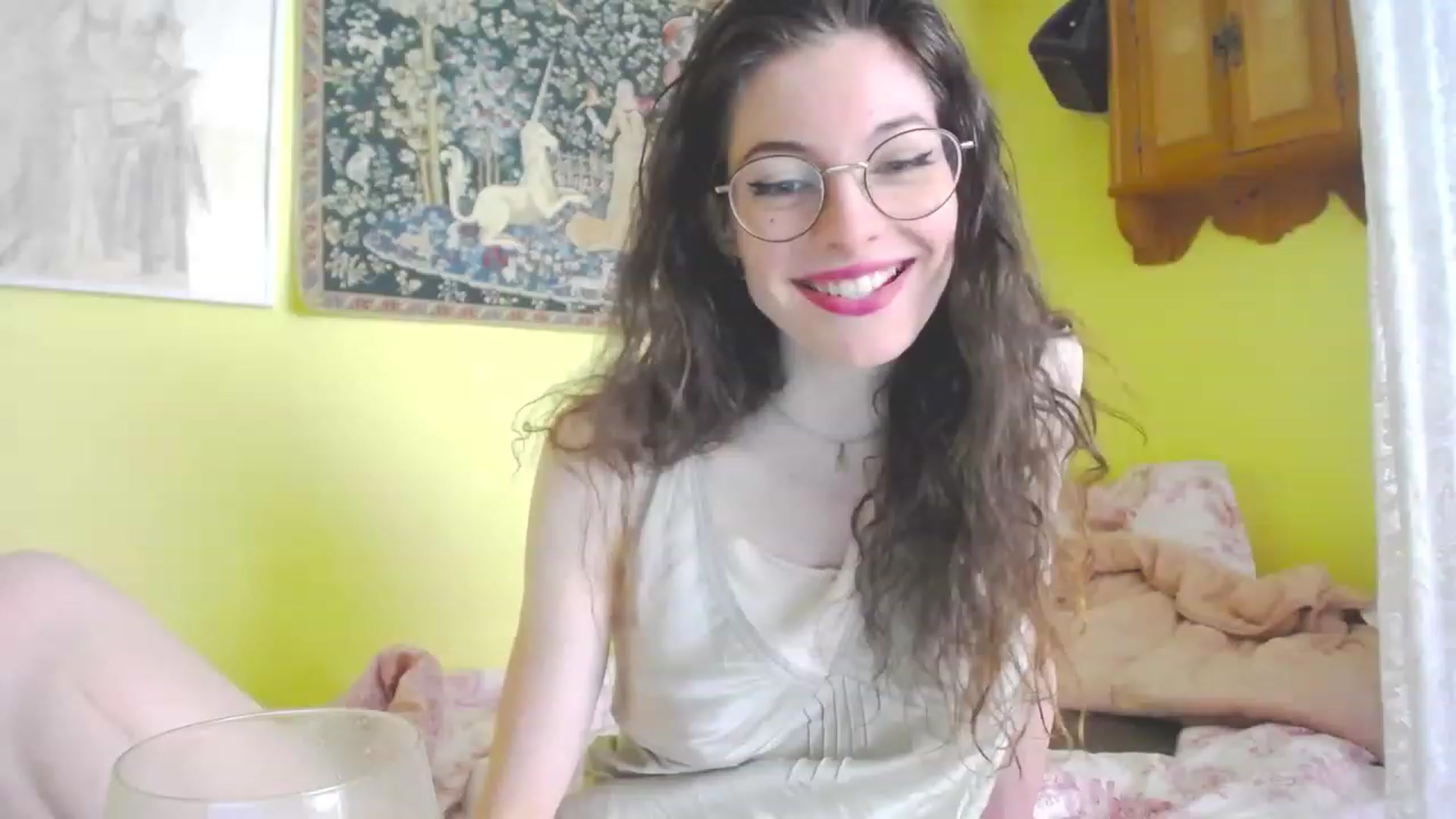 Gallery image thumbnail from viola__'s myfreecams stream on, 06/02/2023, 11:19 image 6 of 20