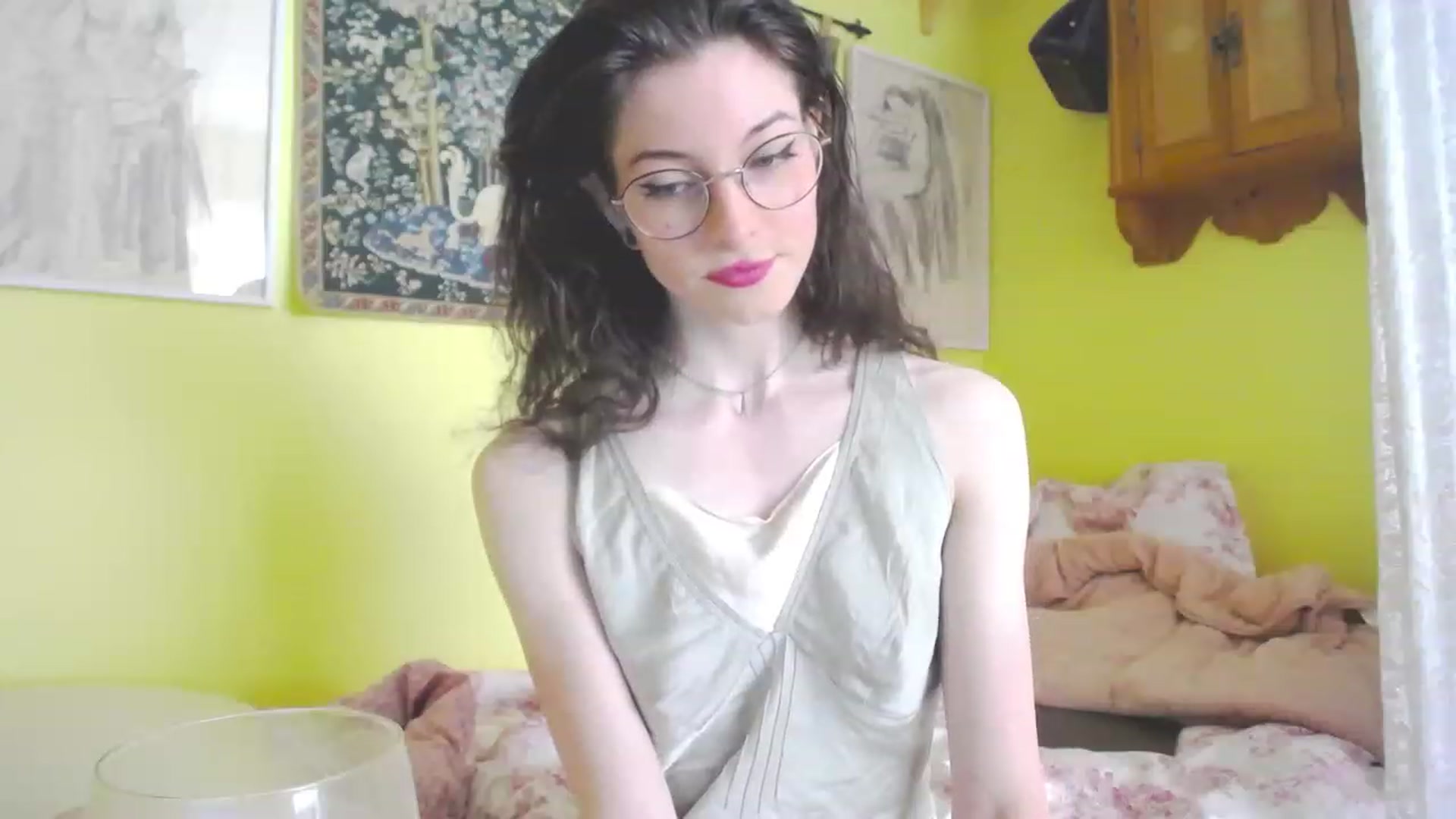 Gallery image thumbnail from viola__'s myfreecams stream on, 06/02/2023, 11:19 image 11 of 20
